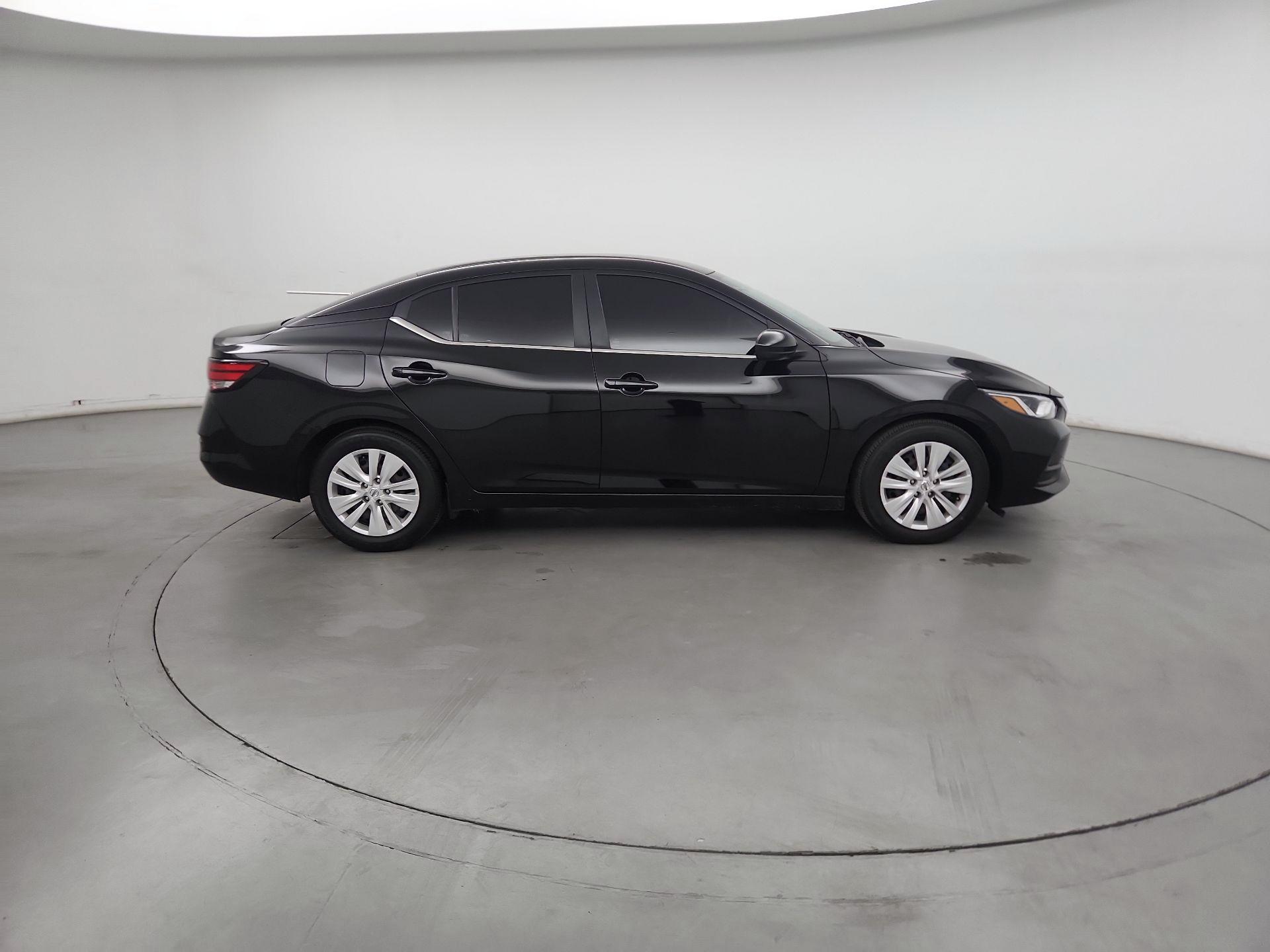 Thumbnail: 2023 Nissan Sentra - 4