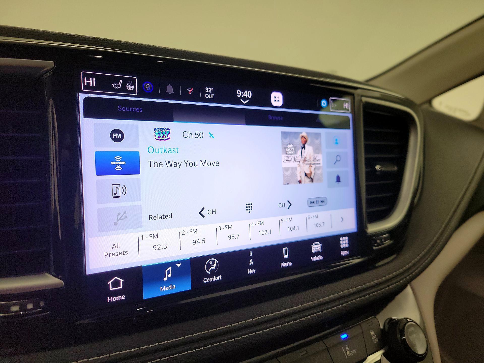 Thumbnail: 2023 Chrysler Pacifica - 14