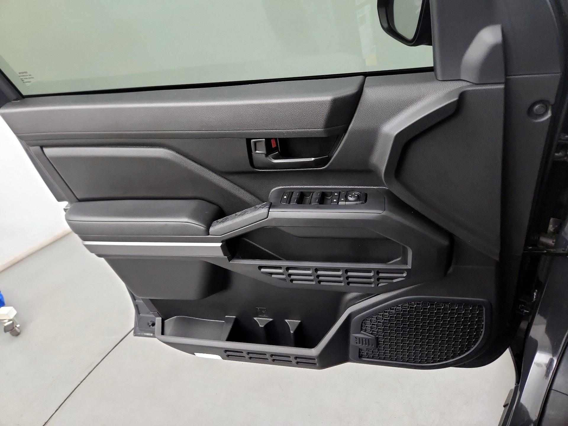 Thumbnail: 2024 Toyota Tacoma - 10