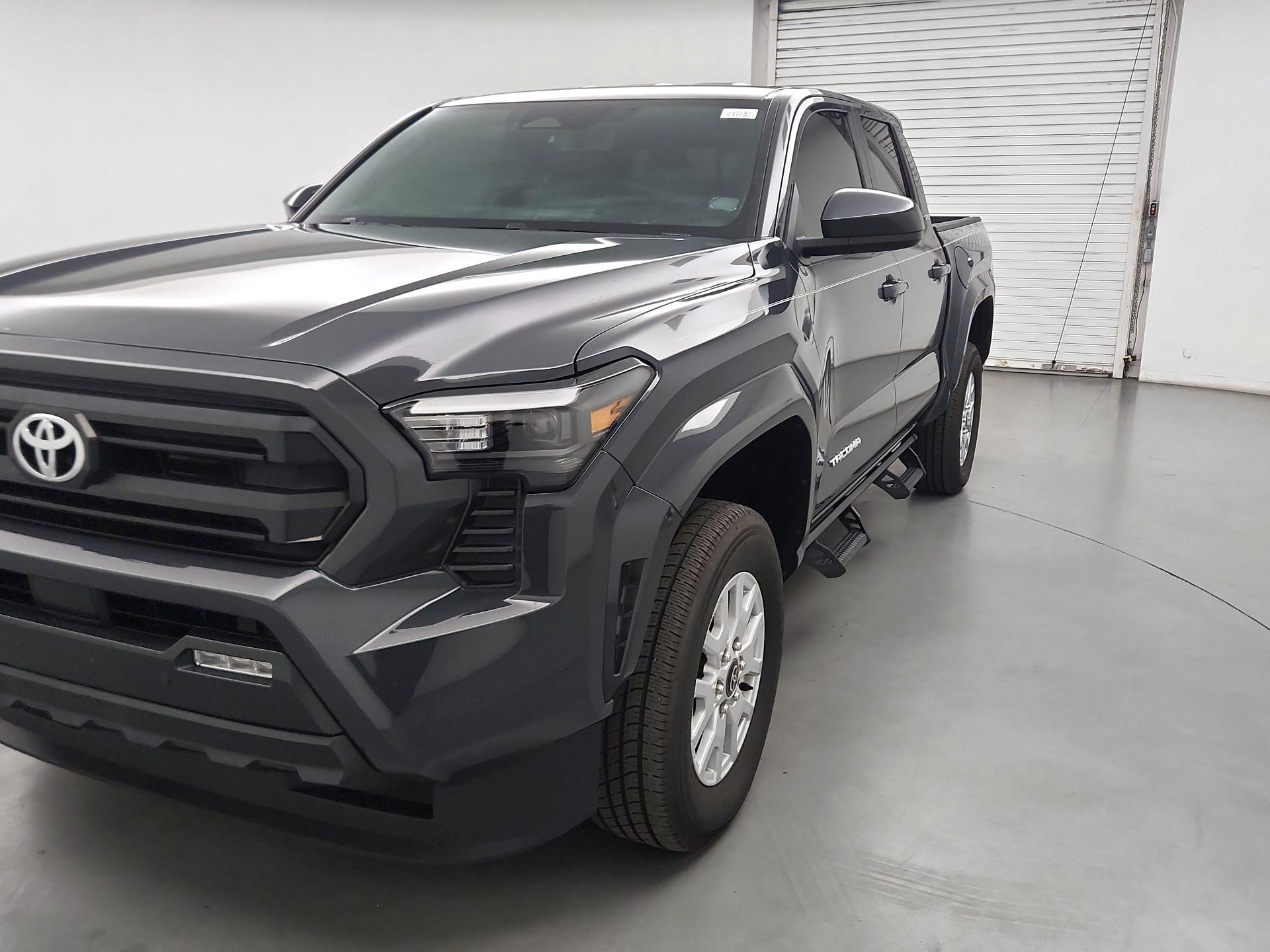 Thumbnail: 2024 Toyota Tacoma - 3