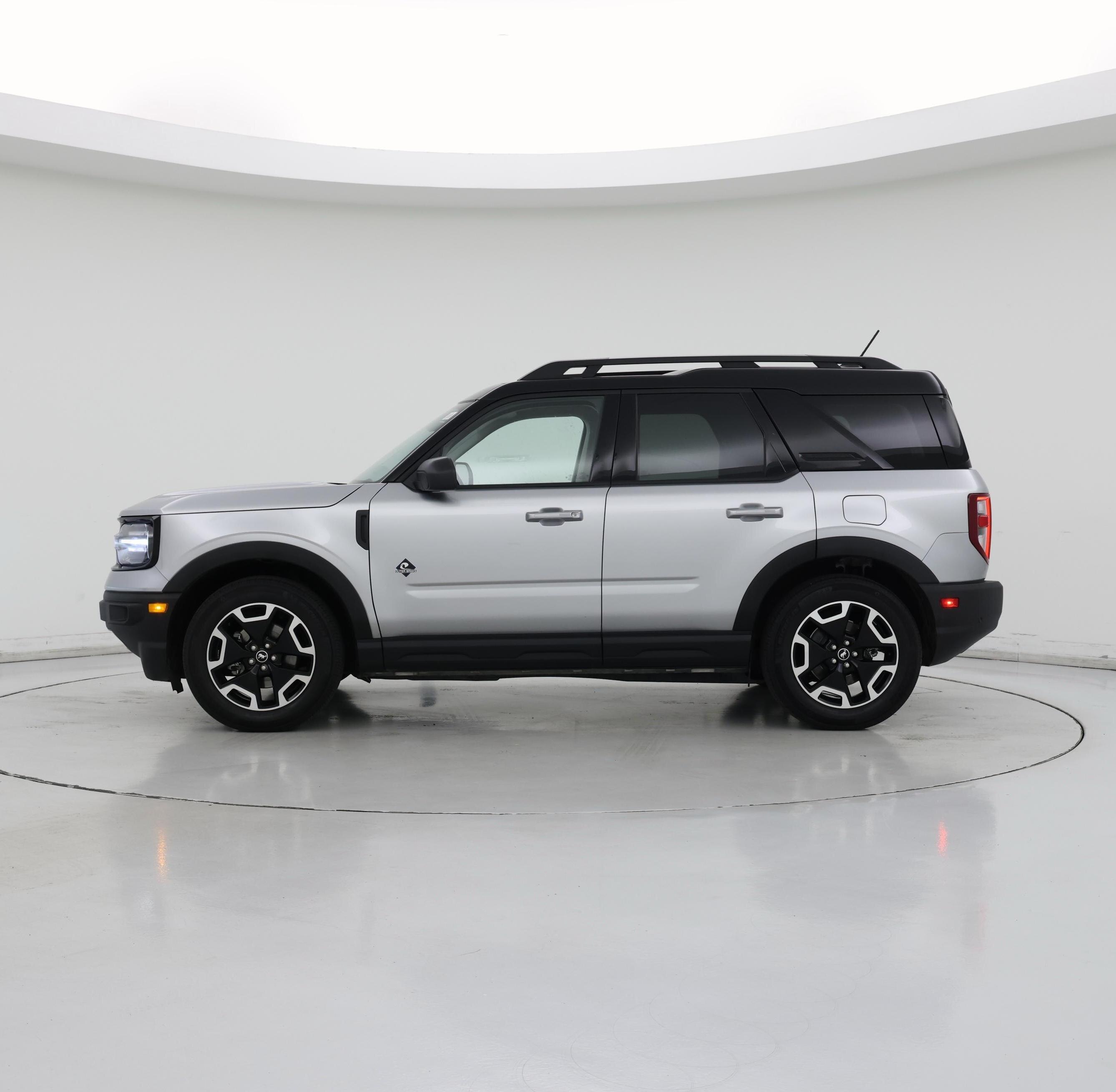 Thumbnail: 2022 Ford Bronco Sport - 3