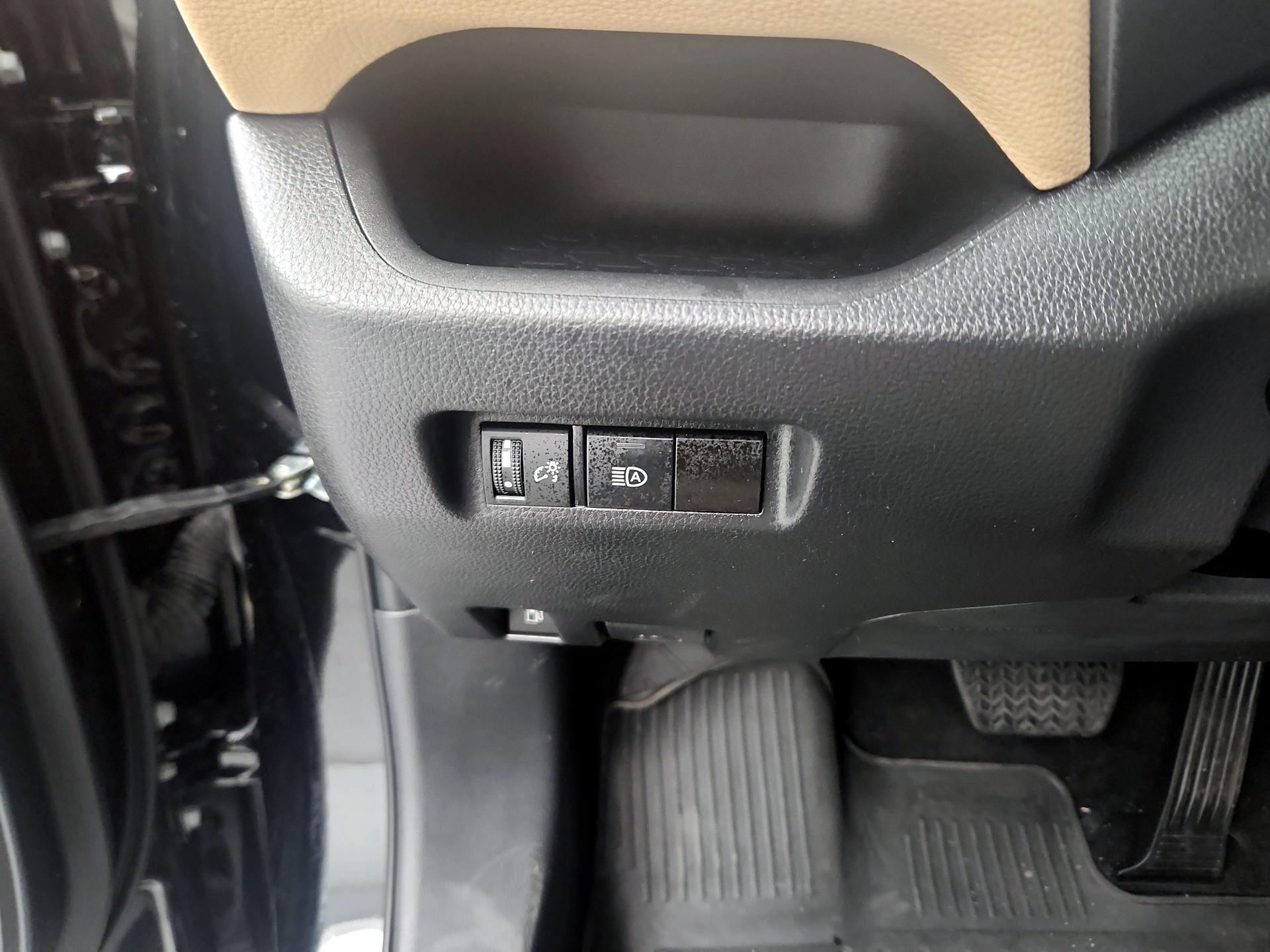 Thumbnail: 2023 Toyota RAV4 - 11