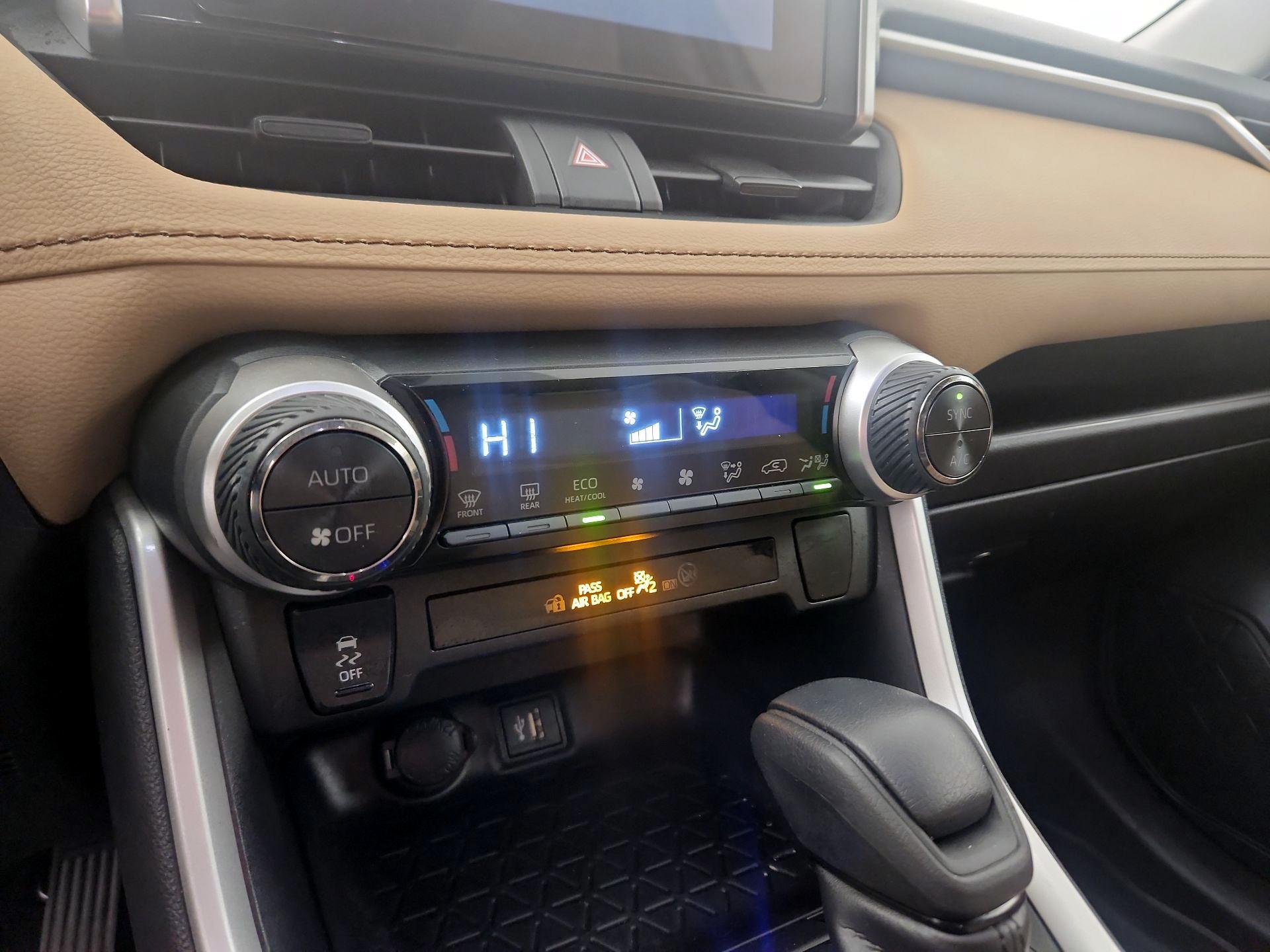 Thumbnail: 2023 Toyota RAV4 - 14