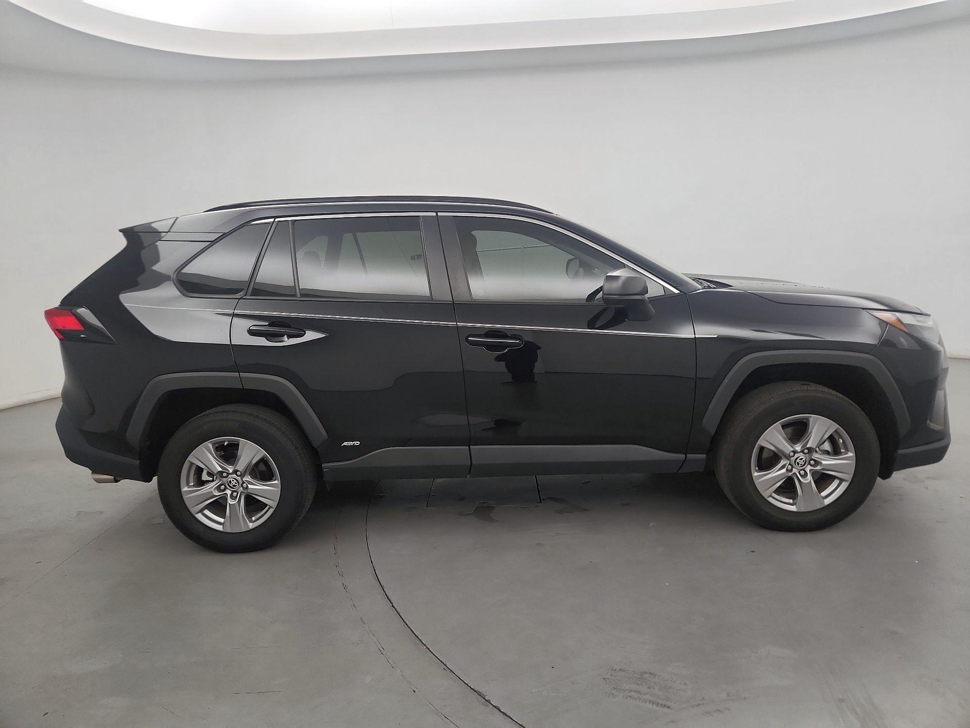 Thumbnail: 2023 Toyota RAV4 - 4