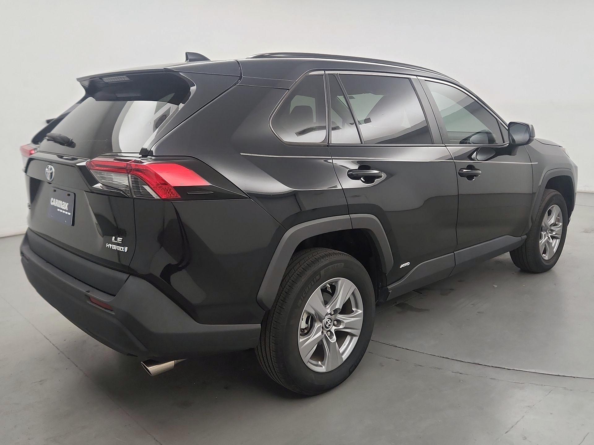 Thumbnail: 2023 Toyota RAV4 - 5
