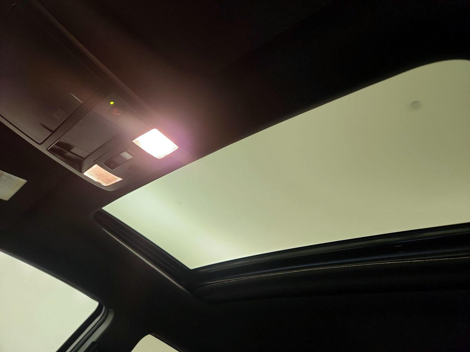 Thumbnail: 2022 Toyota Tacoma - 18