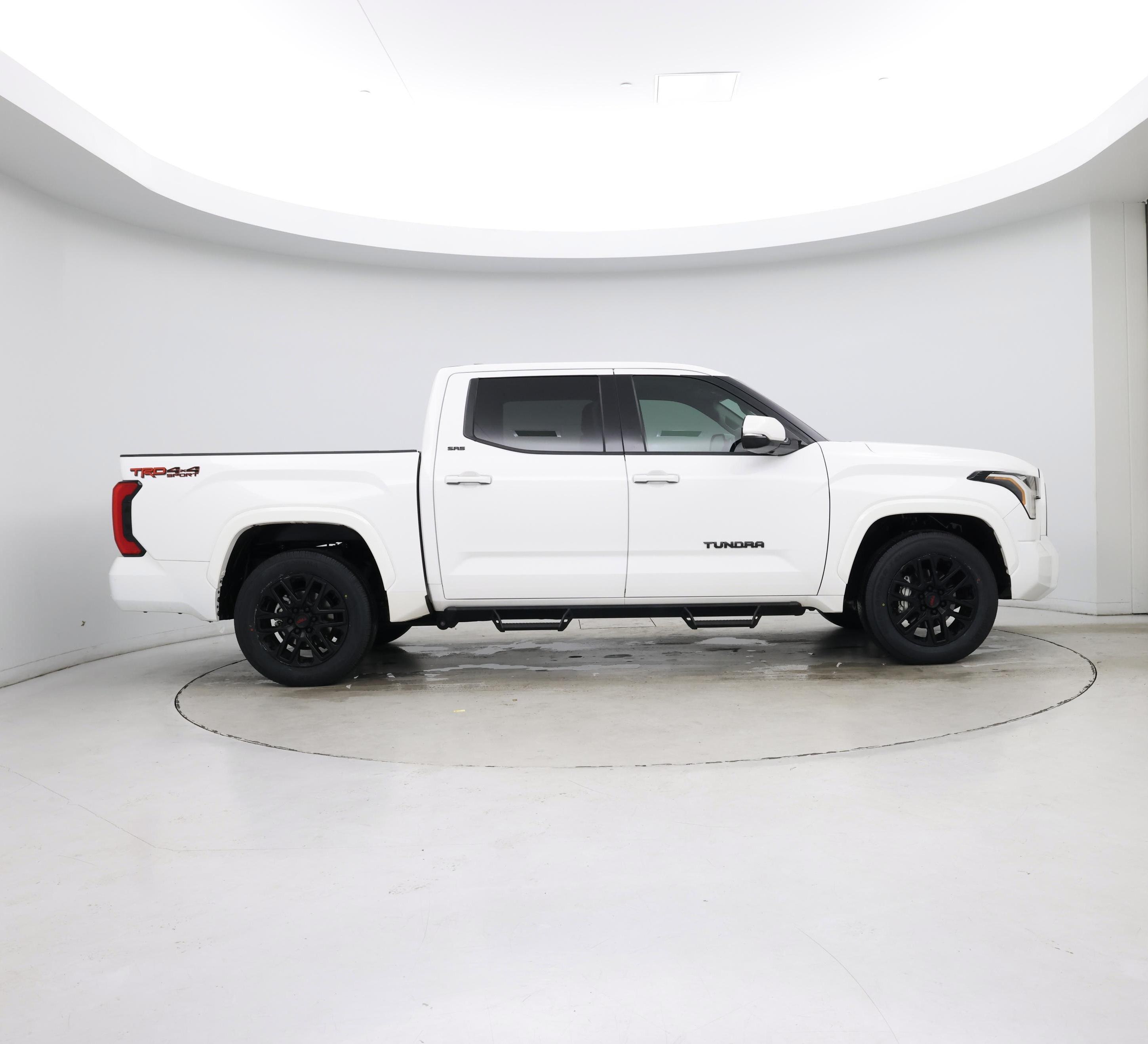 Thumbnail: 2023 Toyota Tundra - 7