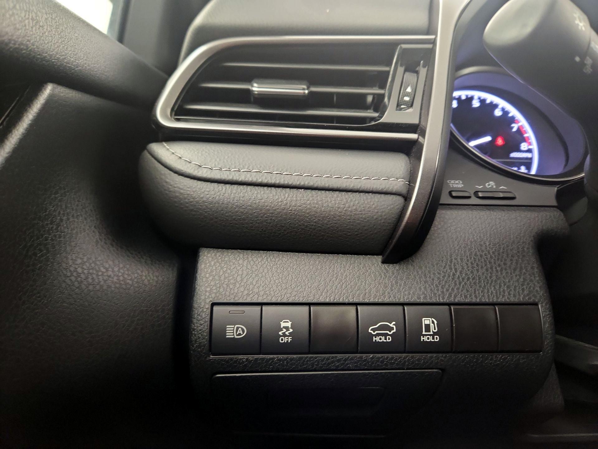 Thumbnail: 2024 Toyota Camry - 11