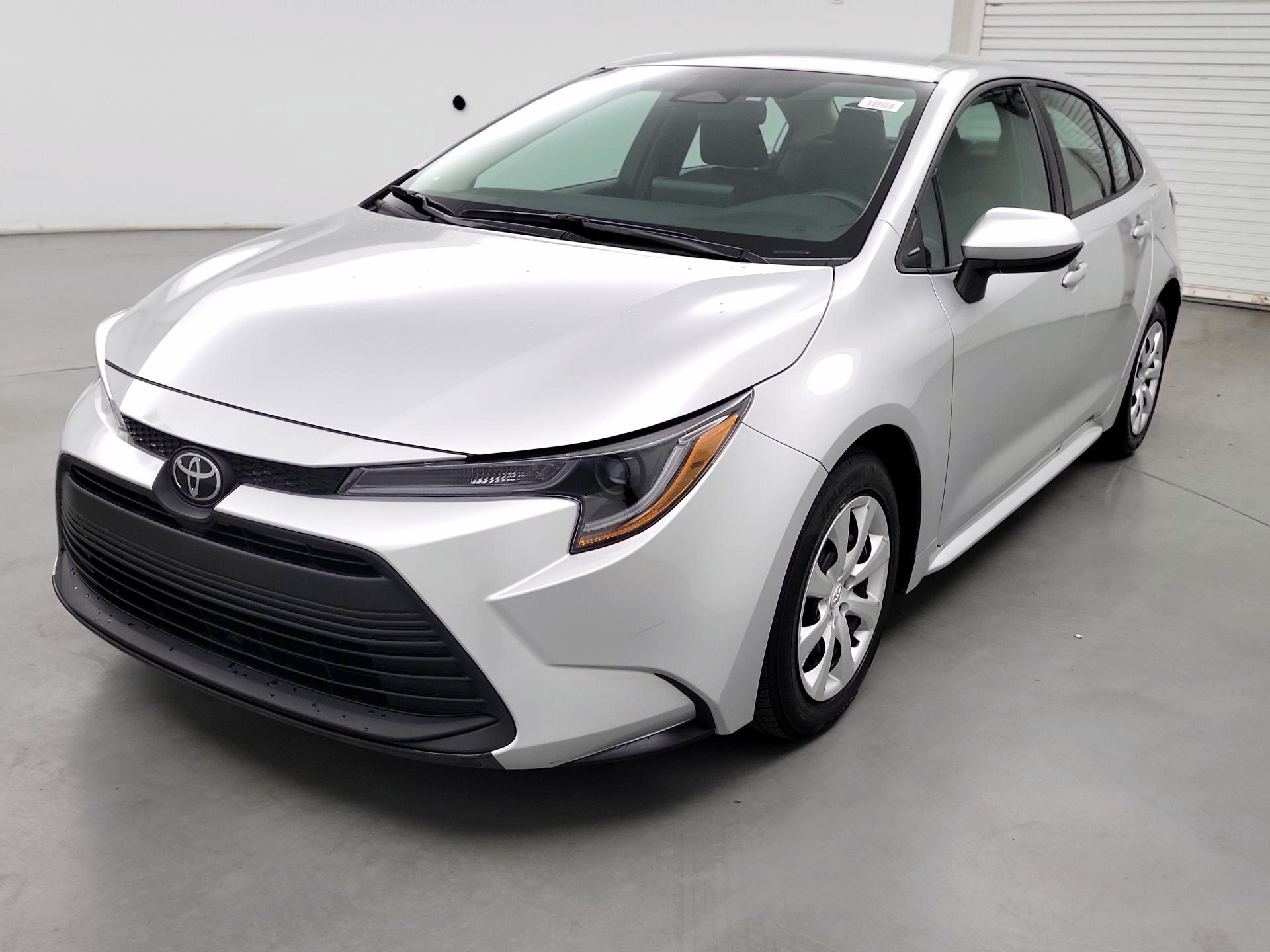 Thumbnail: 2024 Toyota Corolla - 3