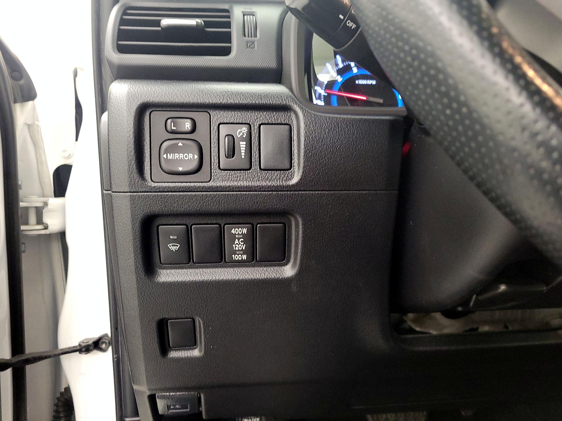 Thumbnail: 2019 Toyota 4Runner - 13