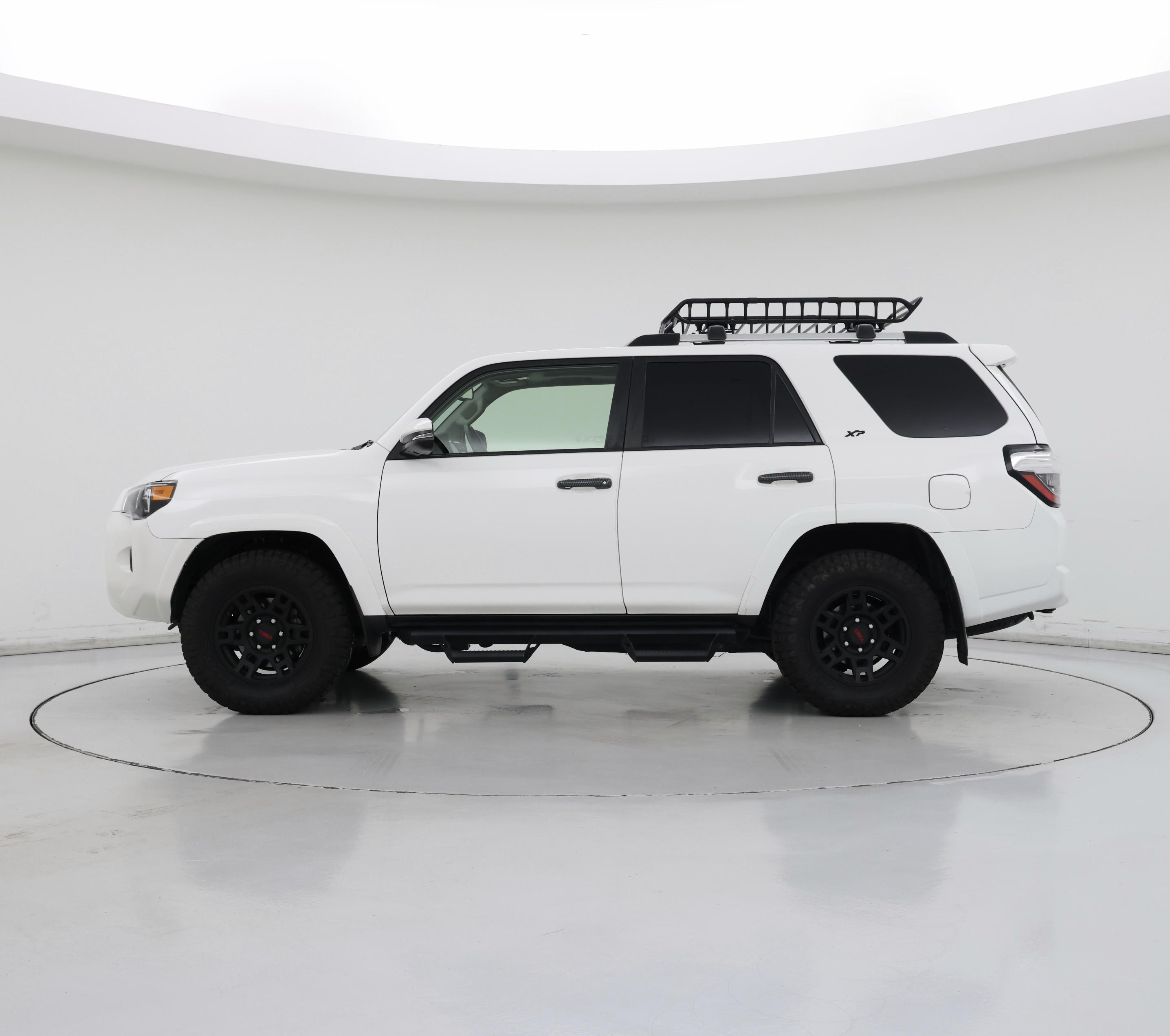 Thumbnail: 2019 Toyota 4Runner - 3