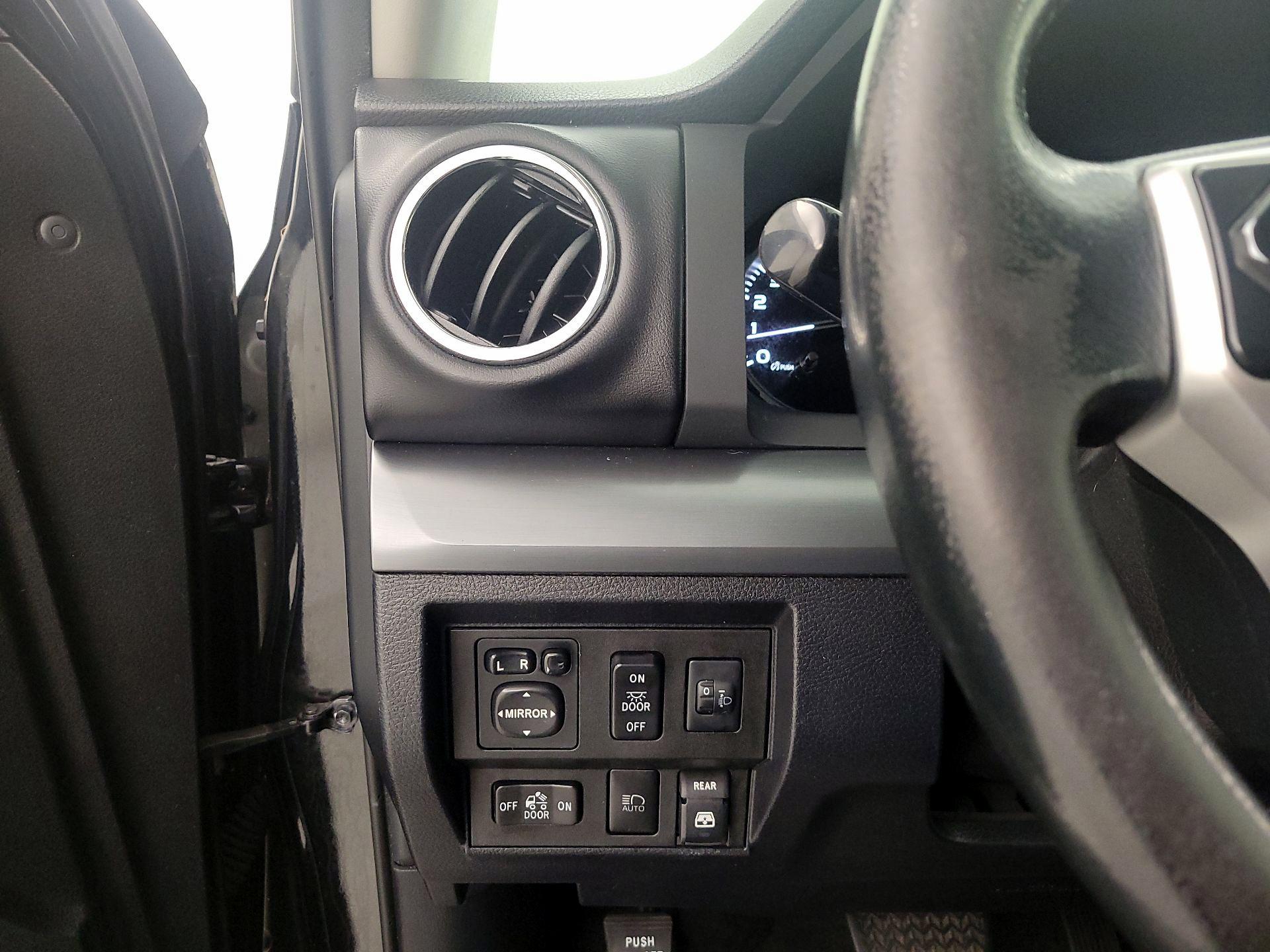 Thumbnail: 2019 Toyota Tundra - 13