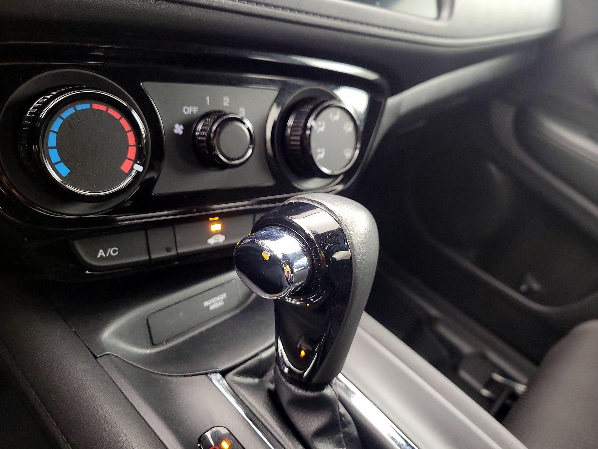 Thumbnail: 2022 Honda HR-V - 16