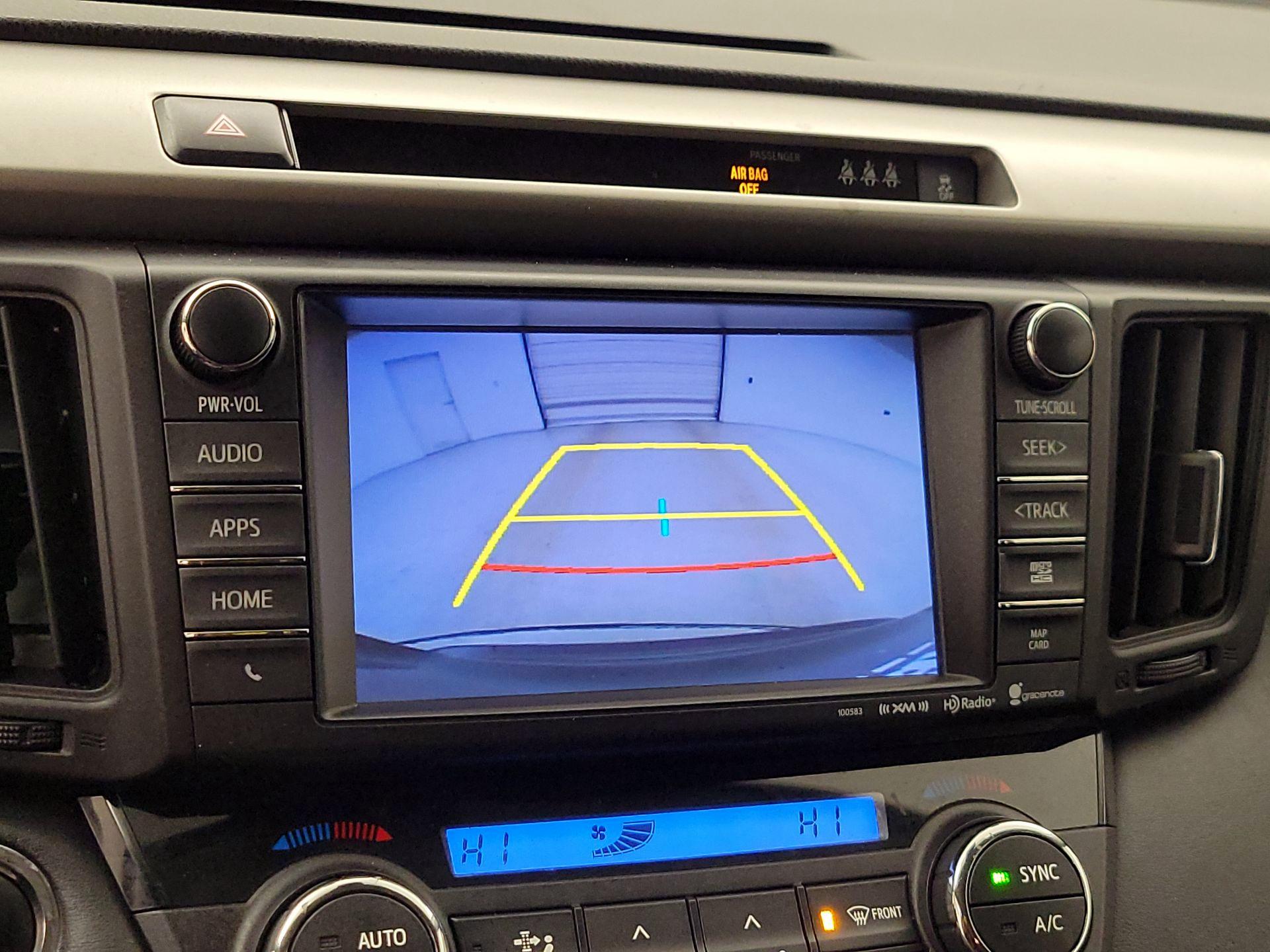 Thumbnail: 2018 Toyota RAV4 - 15