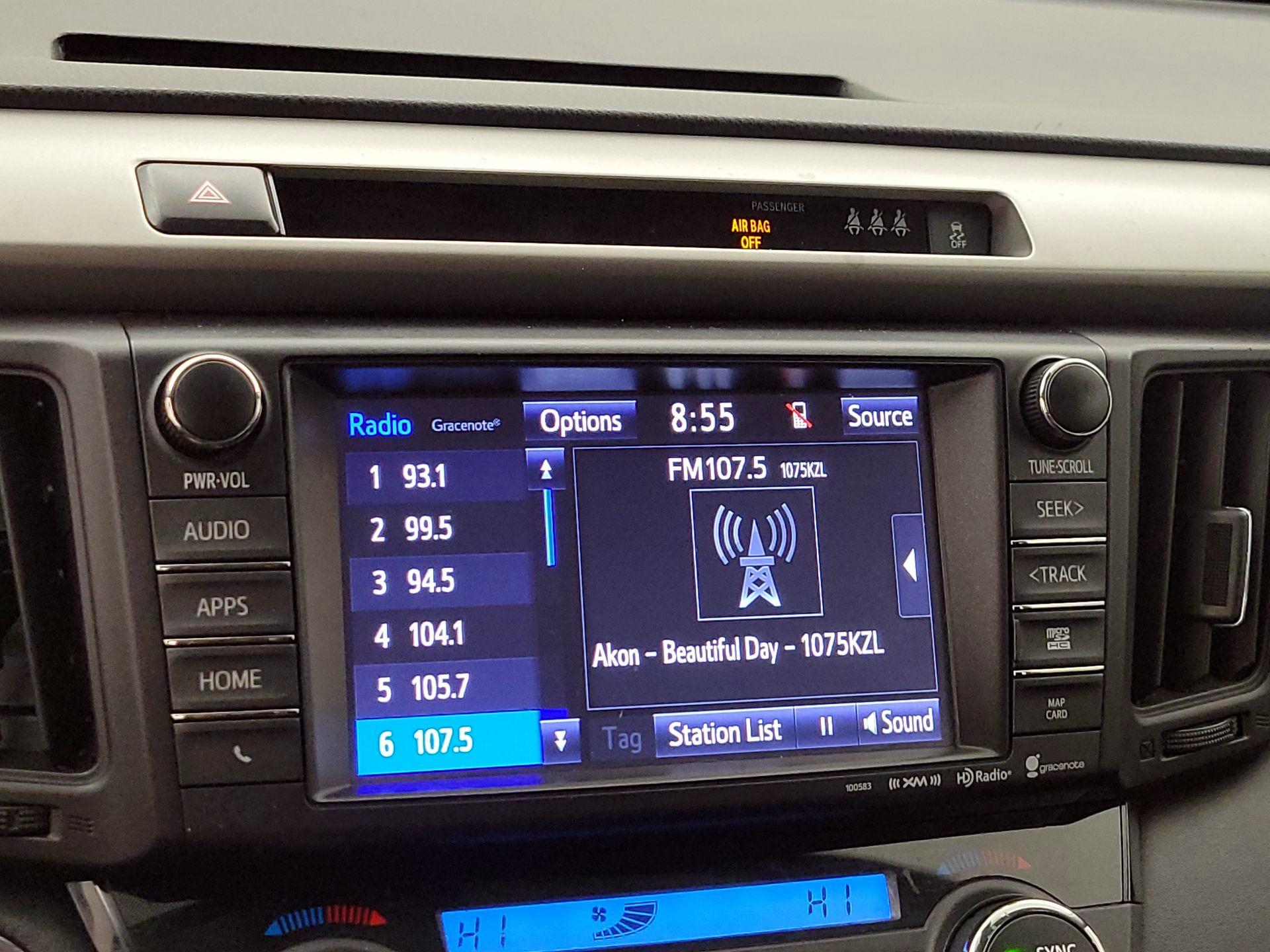 Thumbnail: 2018 Toyota RAV4 - 16