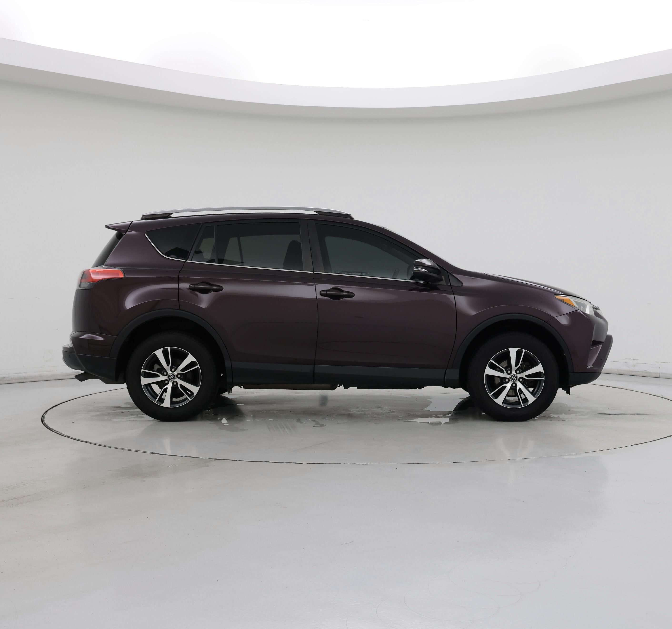Thumbnail: 2018 Toyota RAV4 - 7