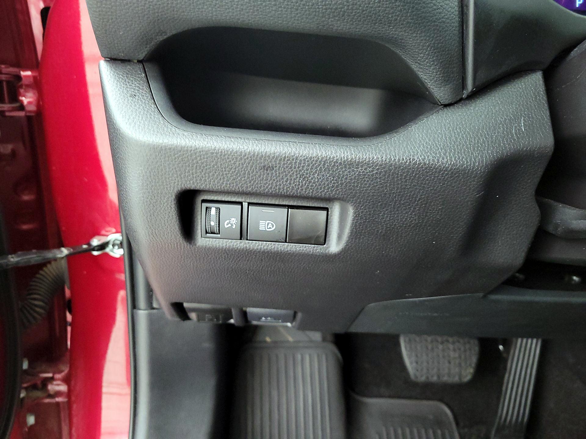 Thumbnail: 2025 Toyota RAV4 - 13