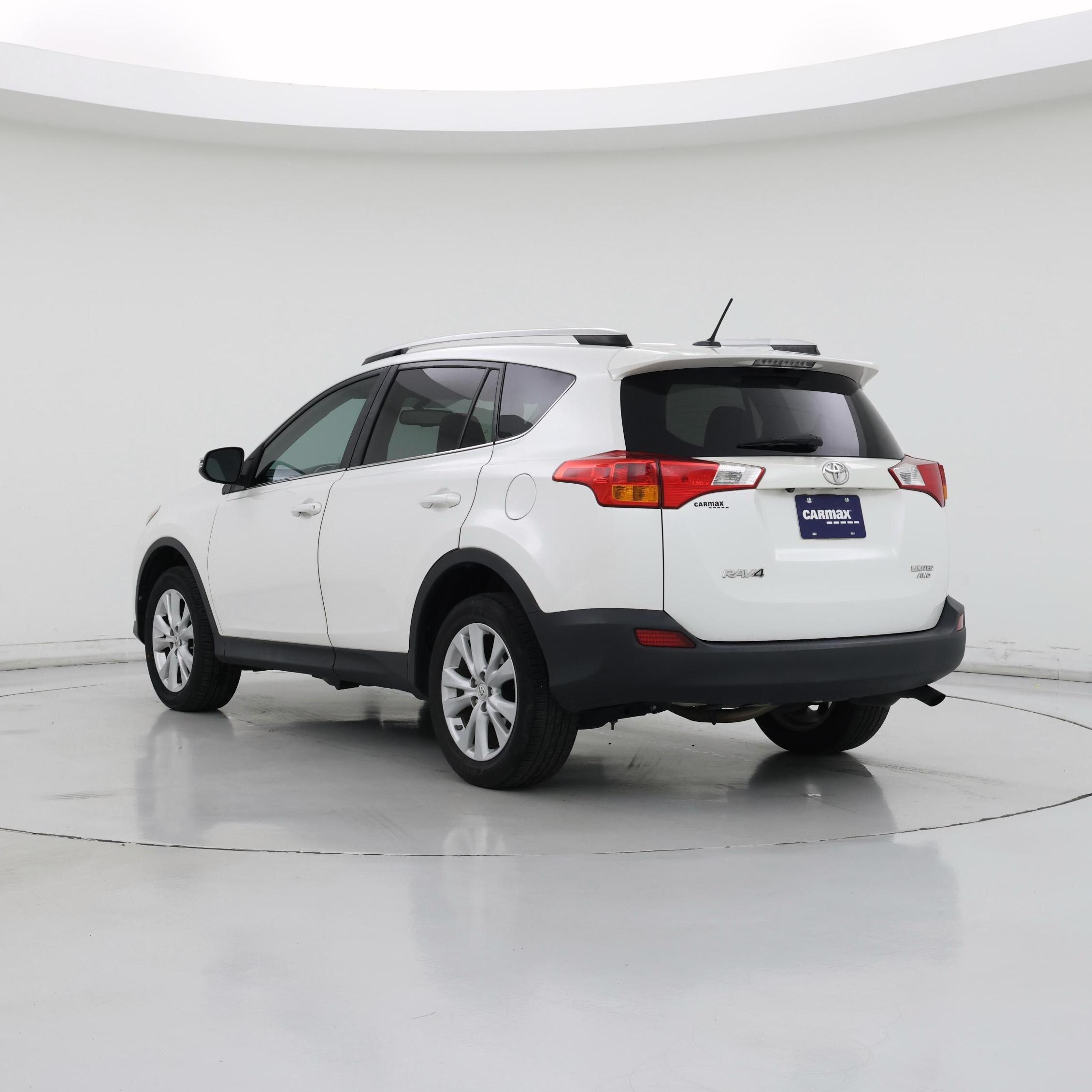 Thumbnail: 2014 Toyota RAV4 - 2