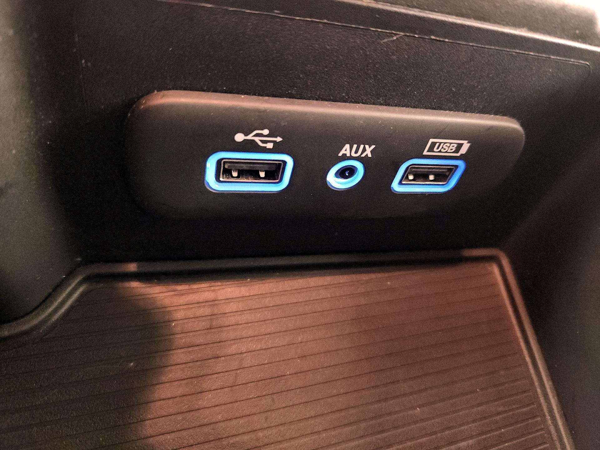 Thumbnail: 2024 RAM 1500 Classic - 16