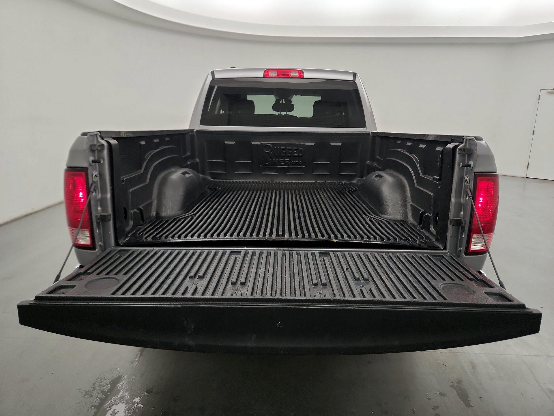 Thumbnail: 2024 RAM 1500 Classic - 18