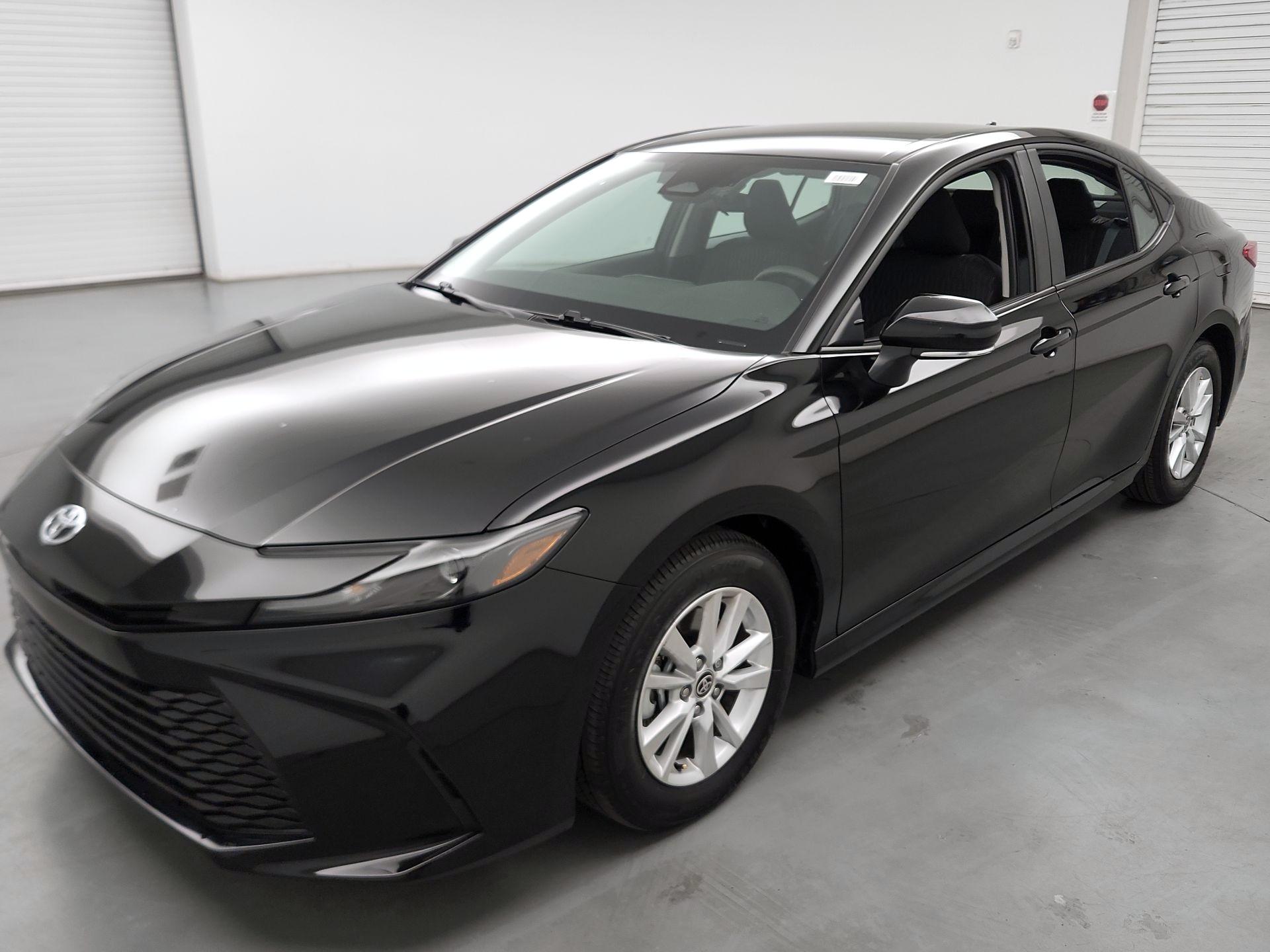 Thumbnail: 2025 Toyota Camry - 3