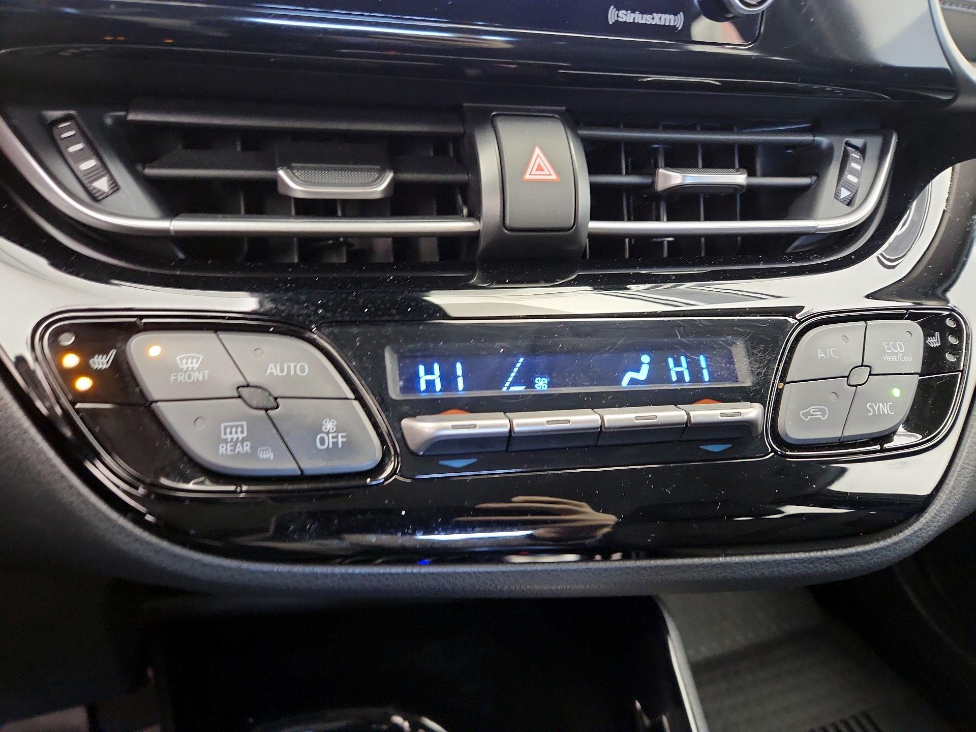 Thumbnail: 2022 Toyota C-HR - 16