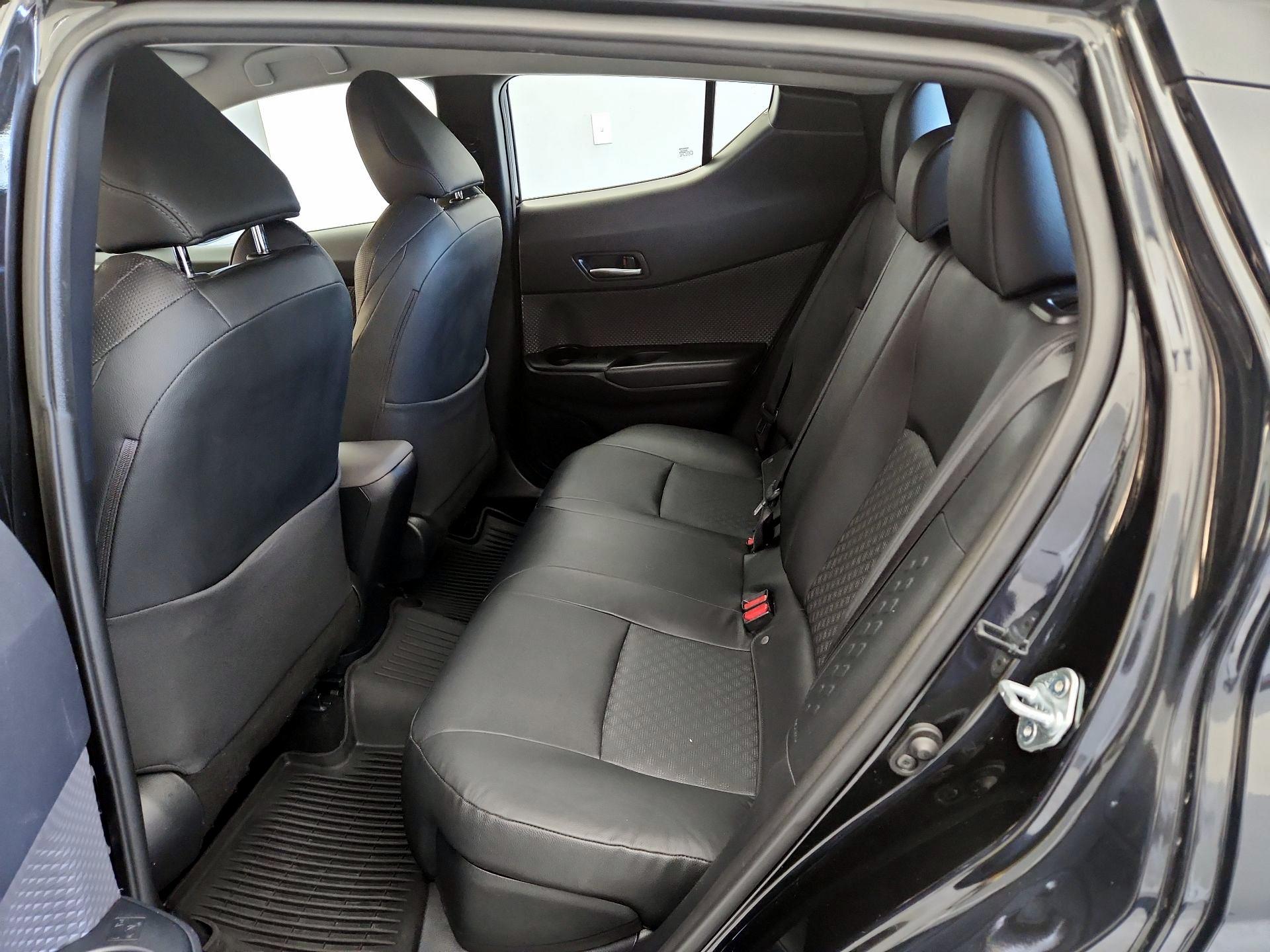 Thumbnail: 2022 Toyota C-HR - 19