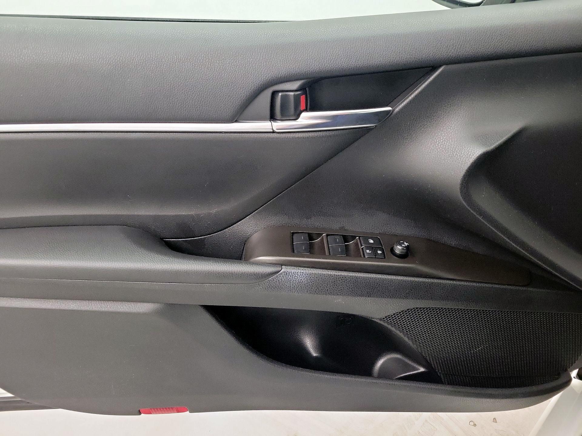 Thumbnail: 2024 Toyota Camry - 10