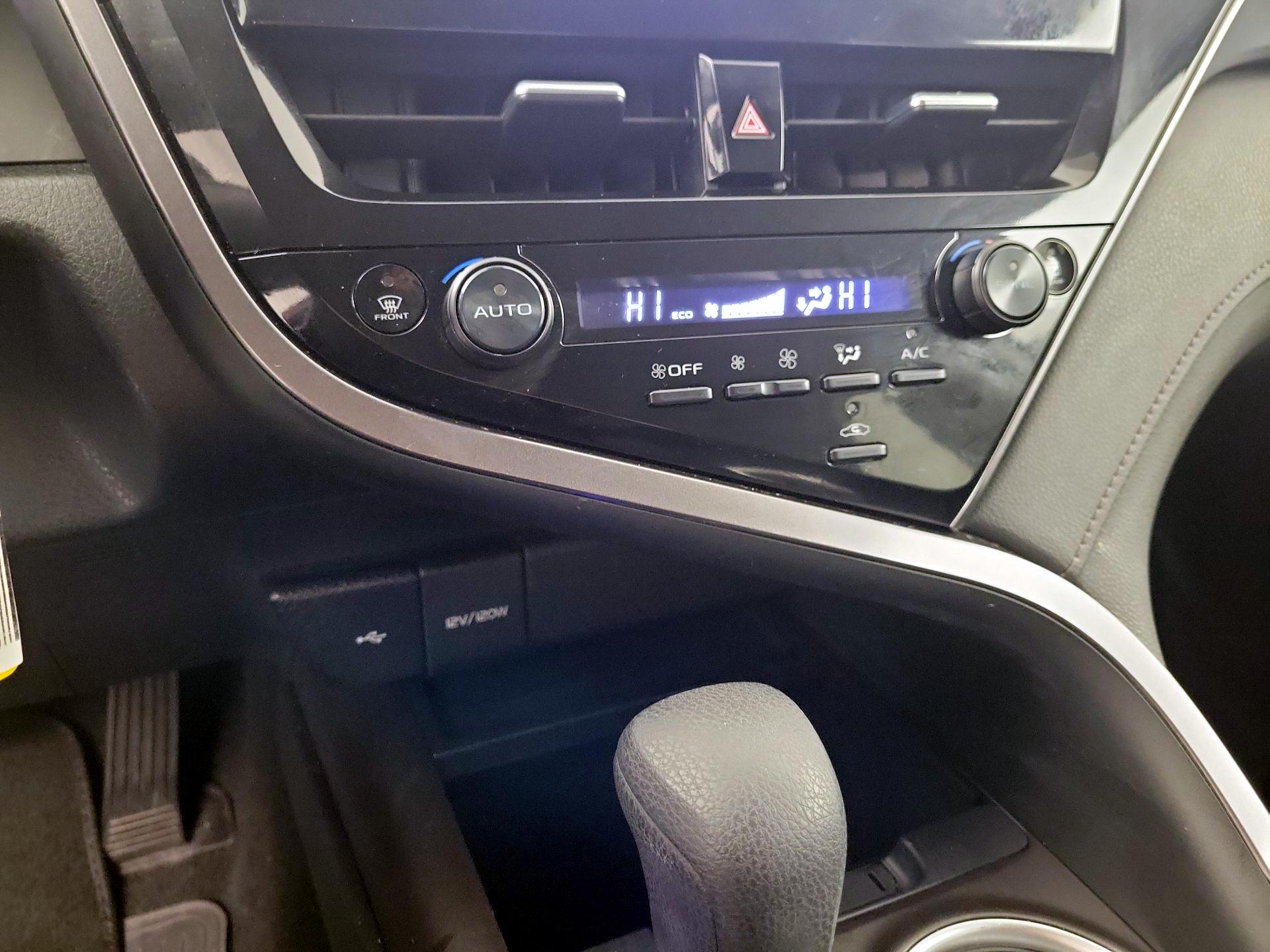 Thumbnail: 2024 Toyota Camry - 14