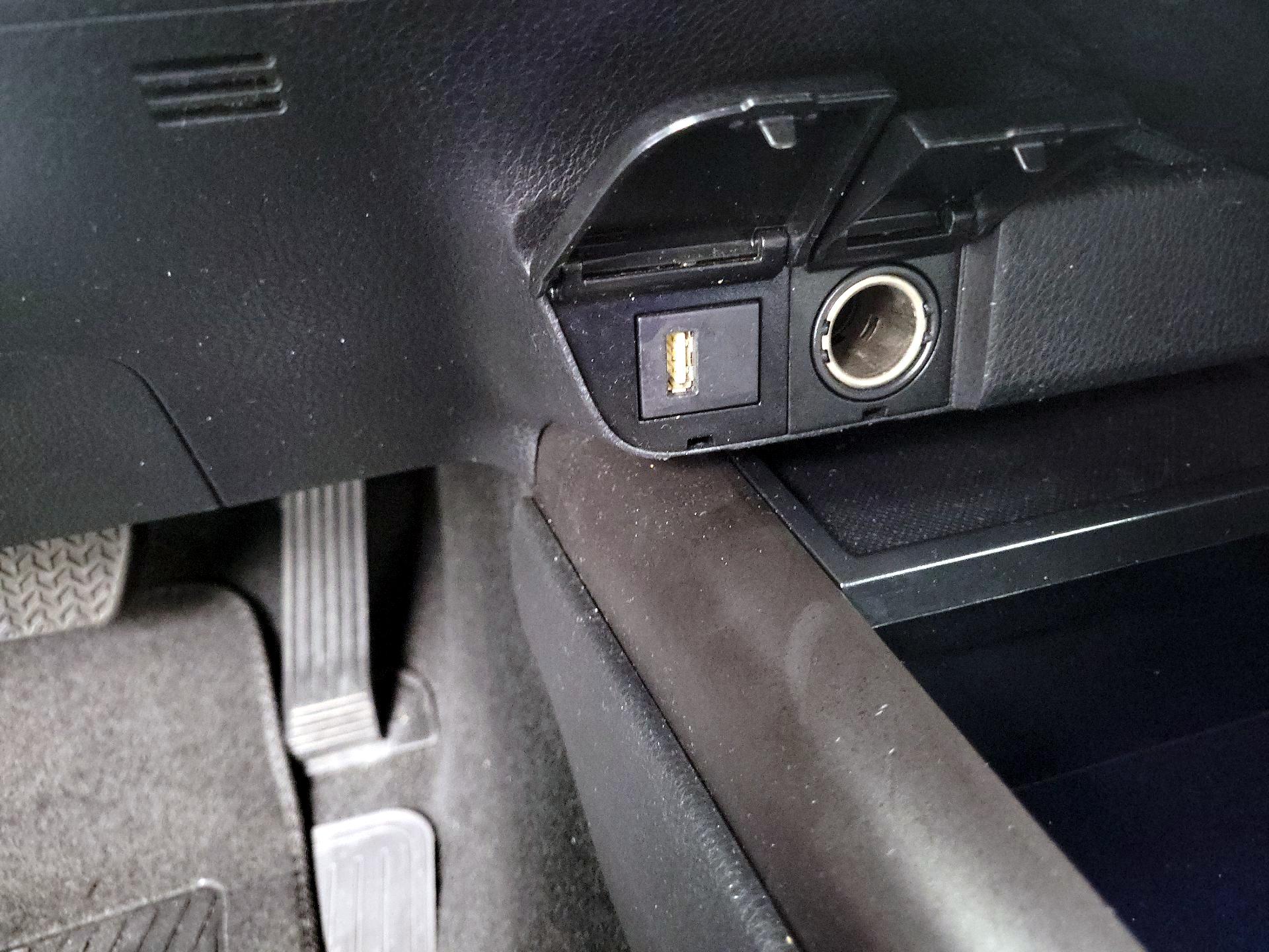 Thumbnail: 2024 Toyota Camry - 16