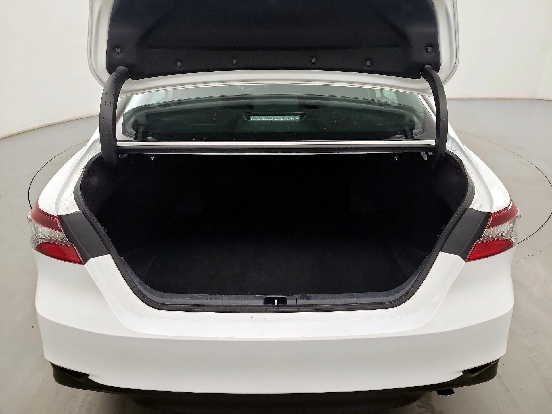 Thumbnail: 2024 Toyota Camry - 18