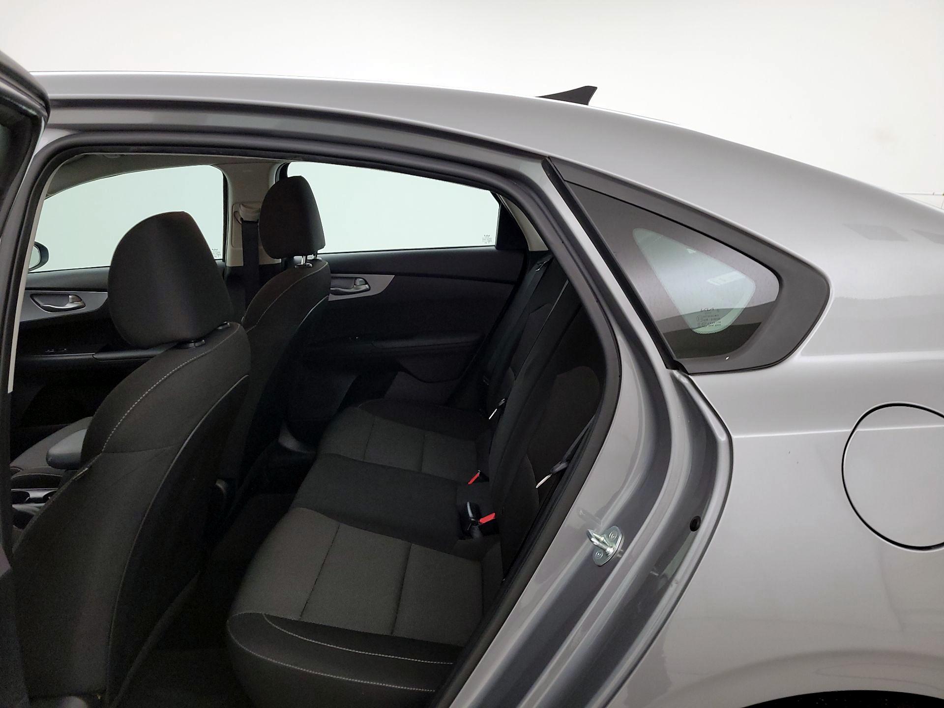 Thumbnail: 2023 Kia Forte - 18