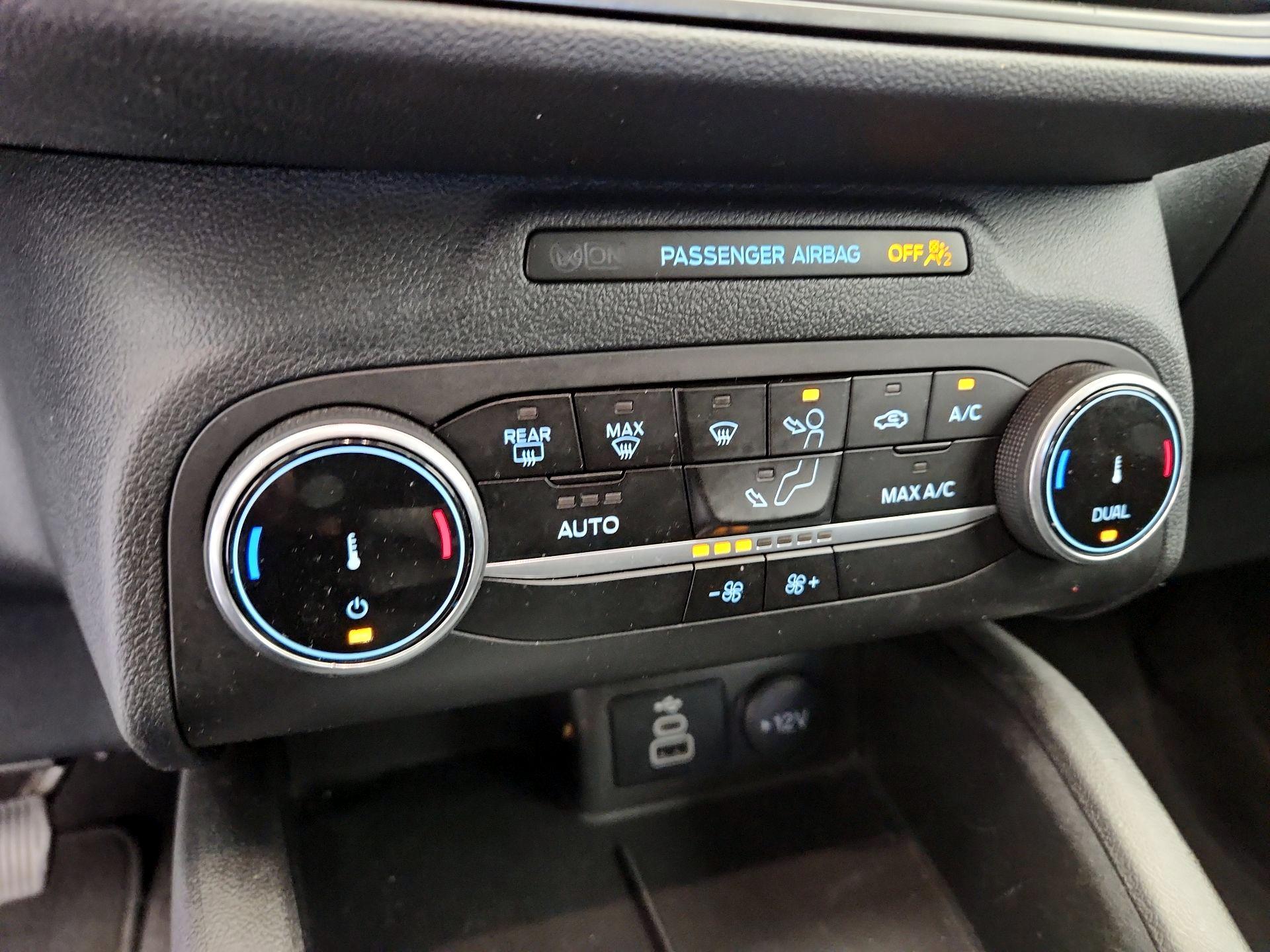 Thumbnail: 2024 Ford Escape - 16