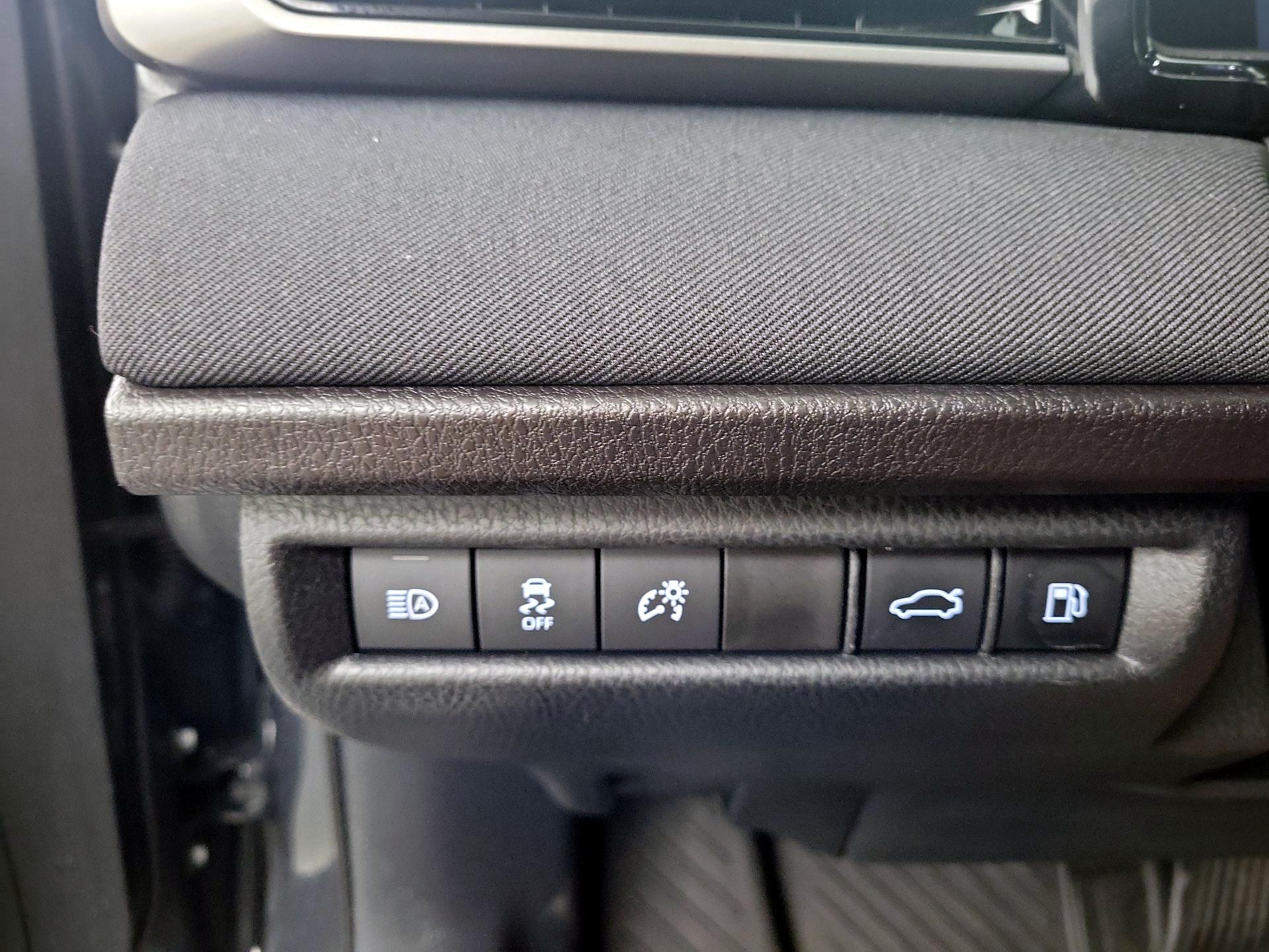 Thumbnail: 2025 Toyota Camry - 13