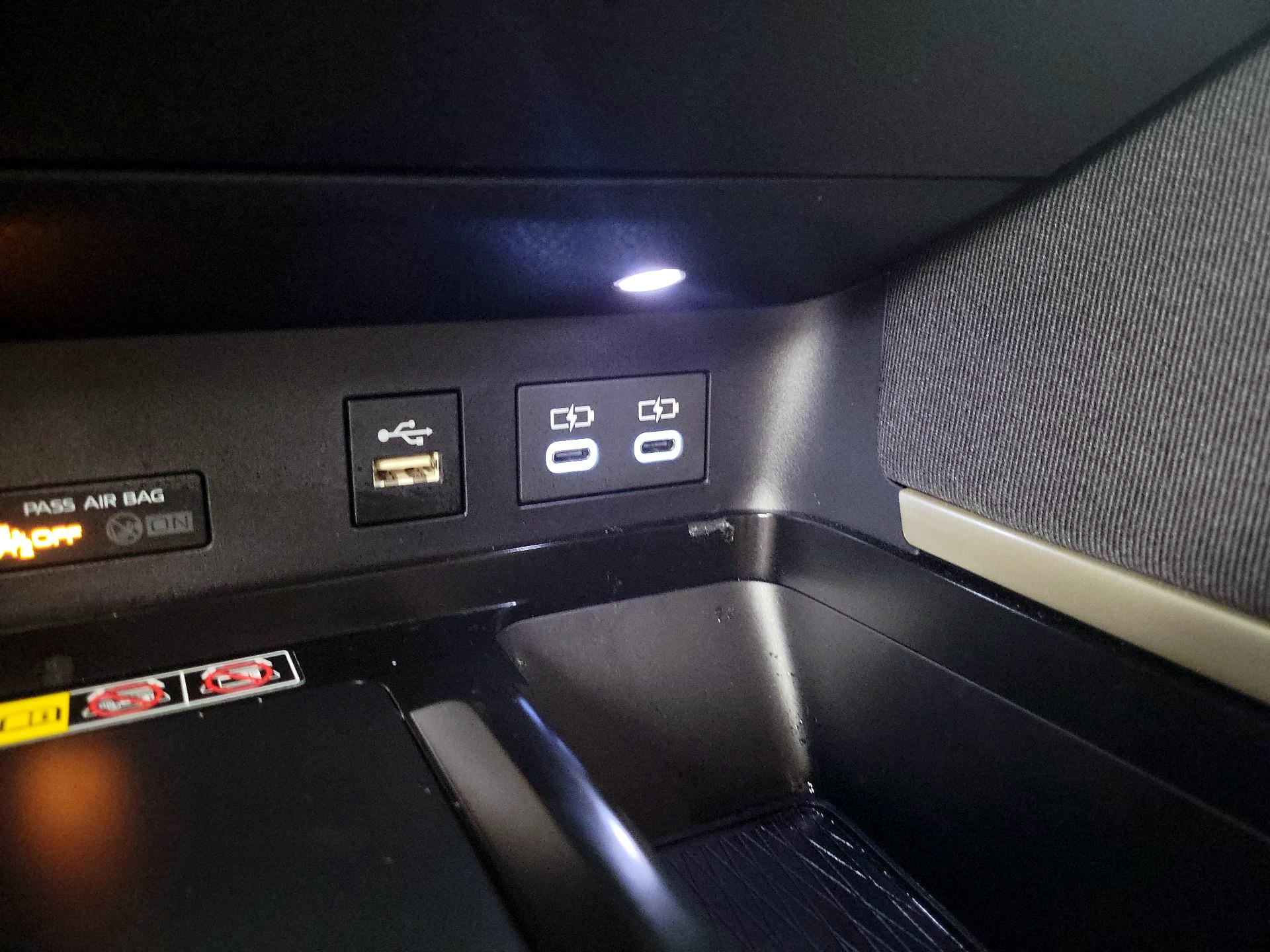 Thumbnail: 2025 Toyota Camry - 18