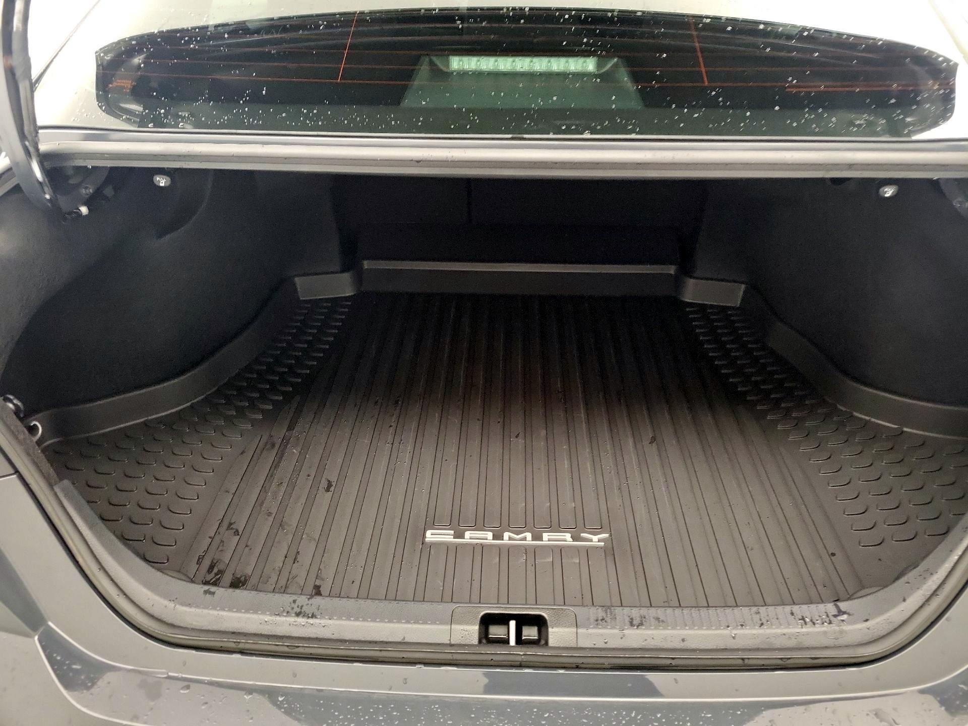 Thumbnail: 2025 Toyota Camry - 20