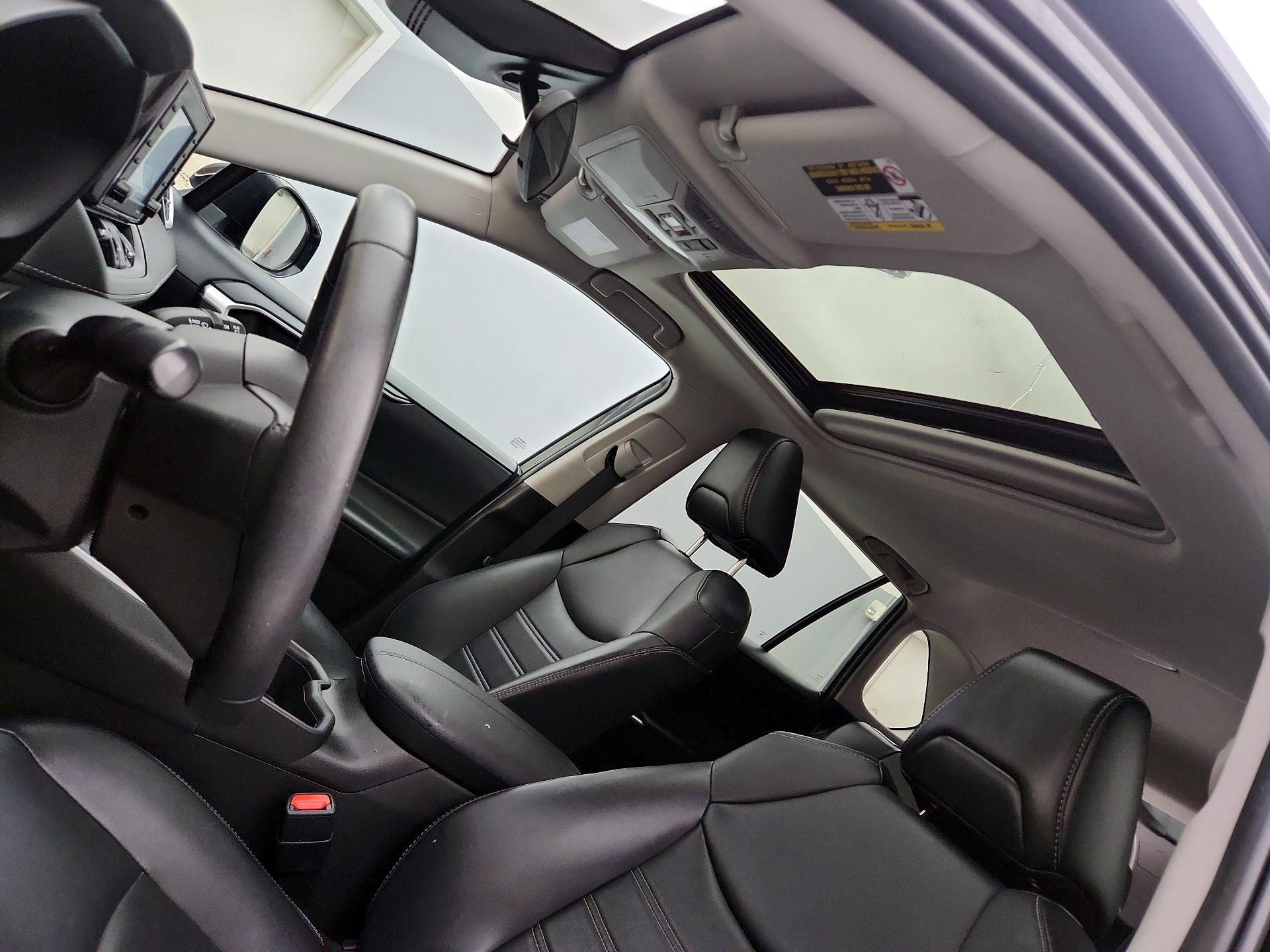 Thumbnail: 2022 Toyota RAV4 - 19