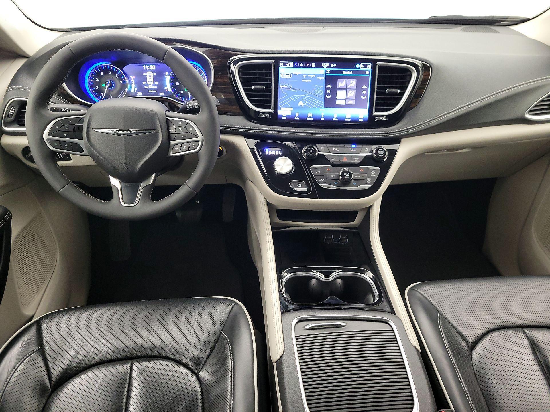 Thumbnail: 2024 Chrysler Pacifica - 9