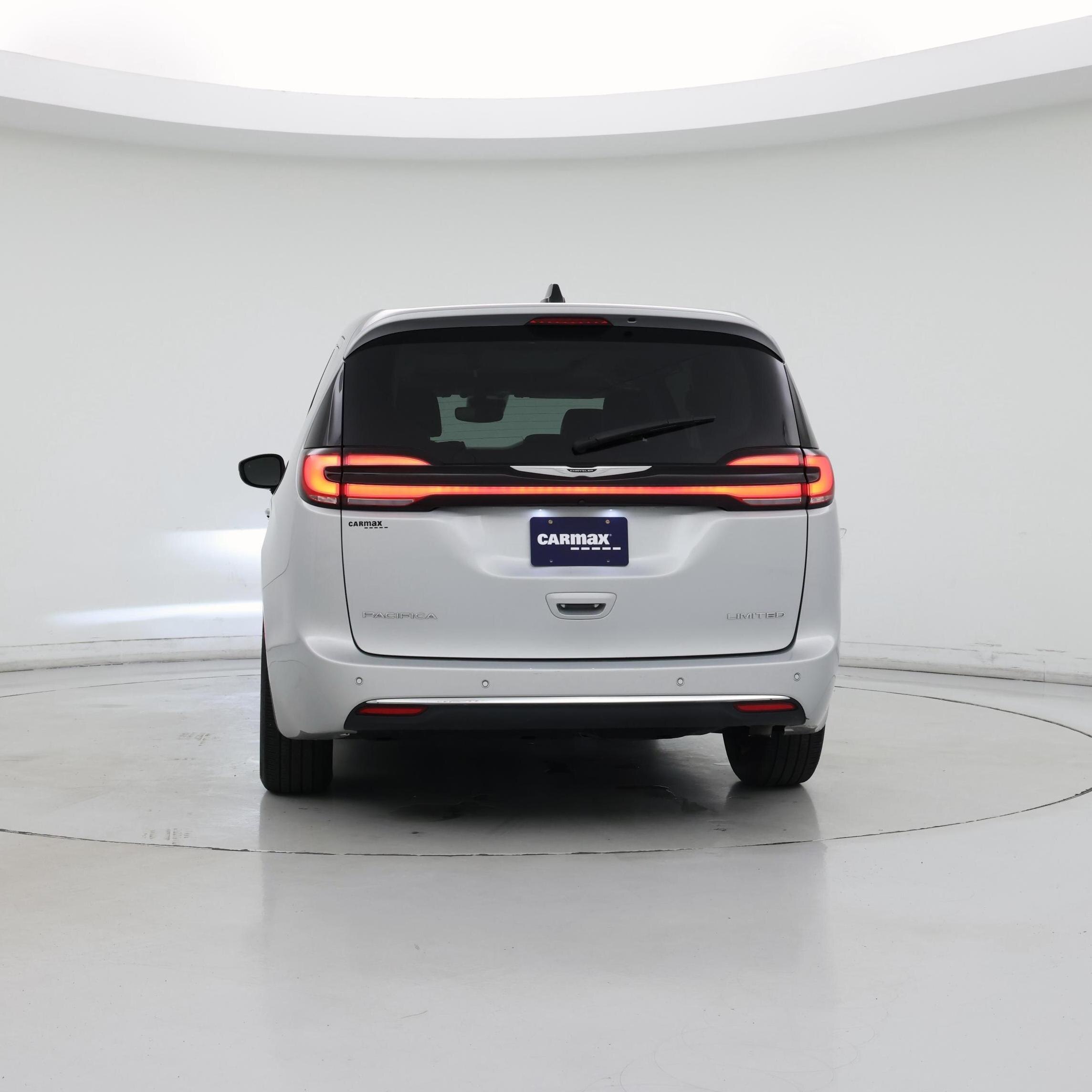 Thumbnail: 2024 Chrysler Pacifica - 6