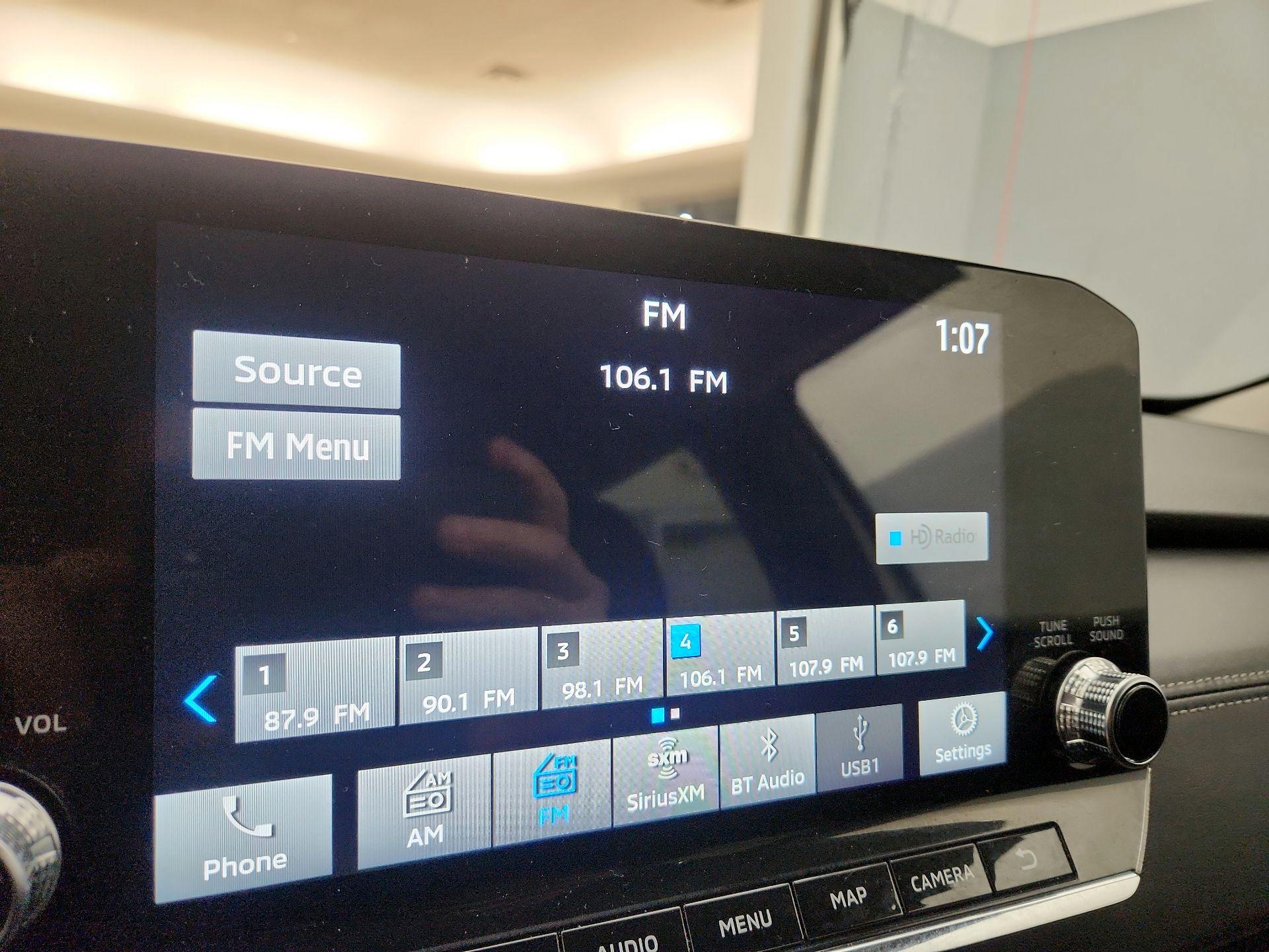 Thumbnail: 2024 Mitsubishi Outlander - 16