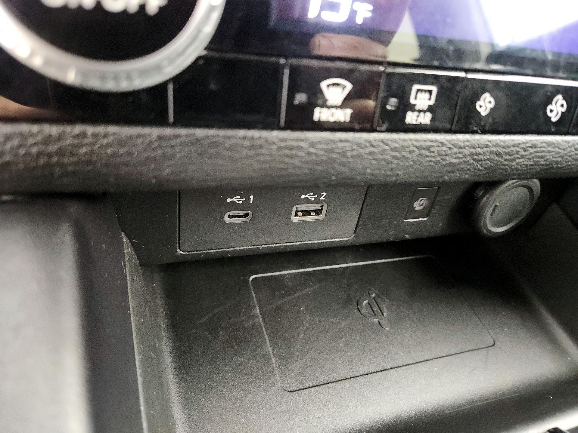 Thumbnail: 2024 Mitsubishi Outlander - 19