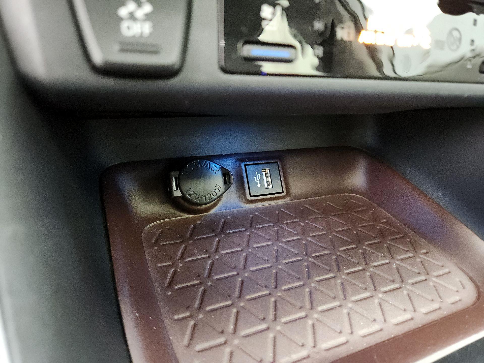 Thumbnail: 2023 Toyota RAV4 - 18