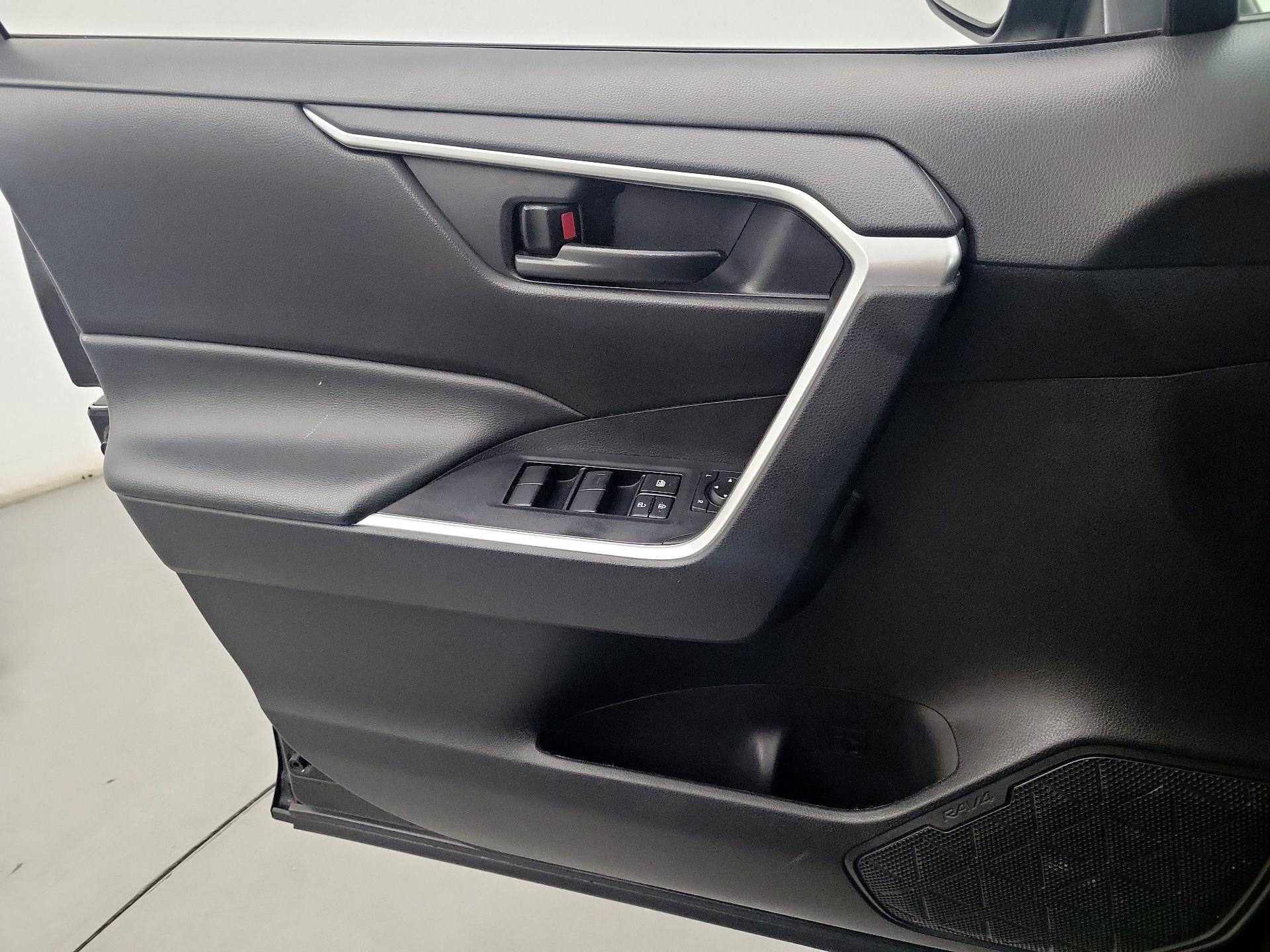 Thumbnail: 2024 Toyota RAV4 - 10