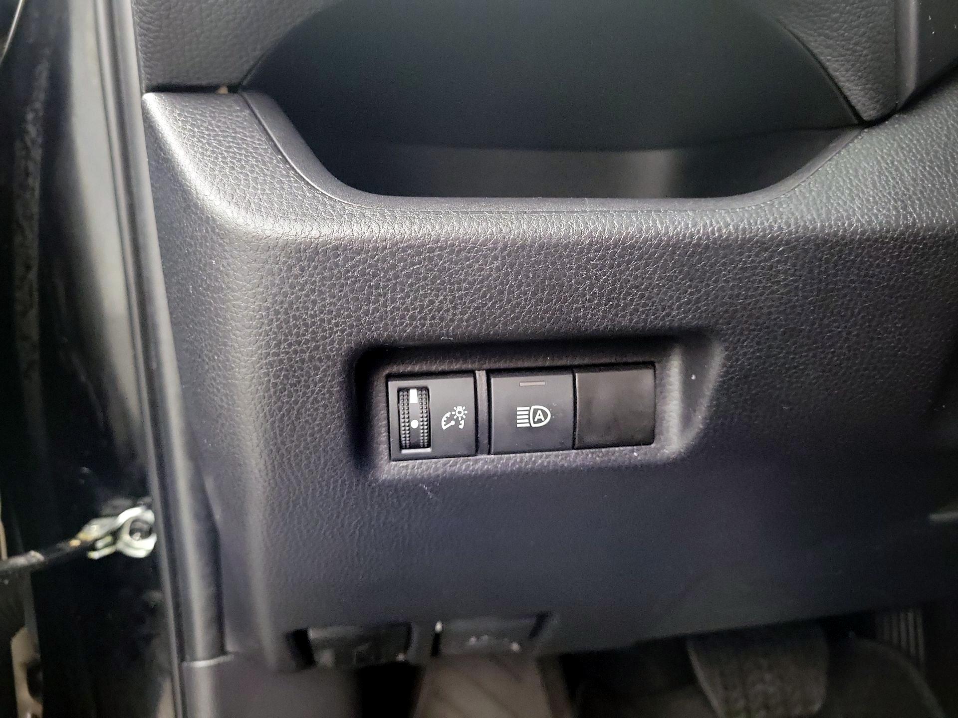 Thumbnail: 2024 Toyota RAV4 - 11