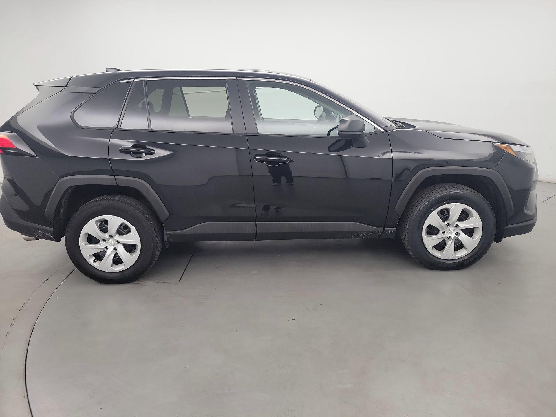 Thumbnail: 2024 Toyota RAV4 - 4