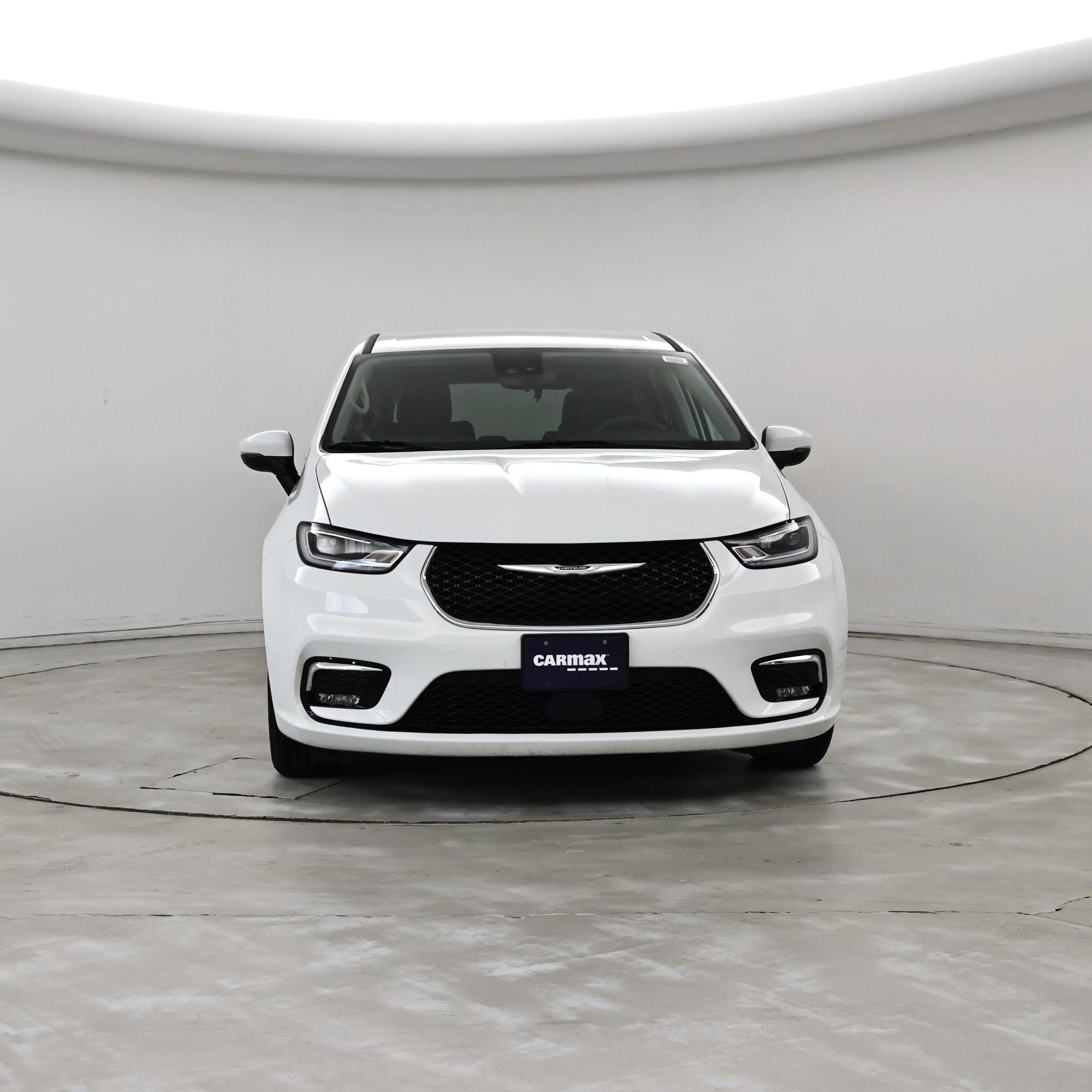 Thumbnail: 2023 Chrysler Pacifica - 5