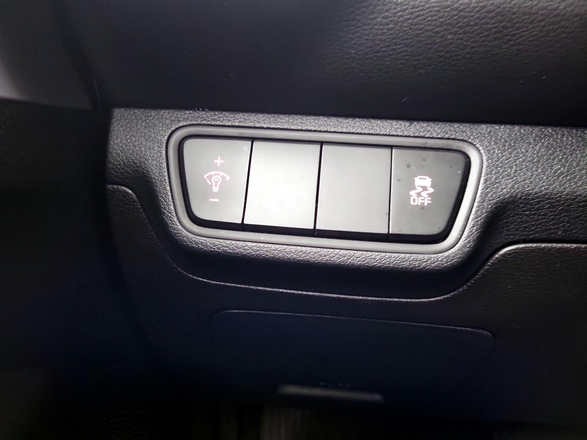 Thumbnail: 2024 Kia Forte - 11