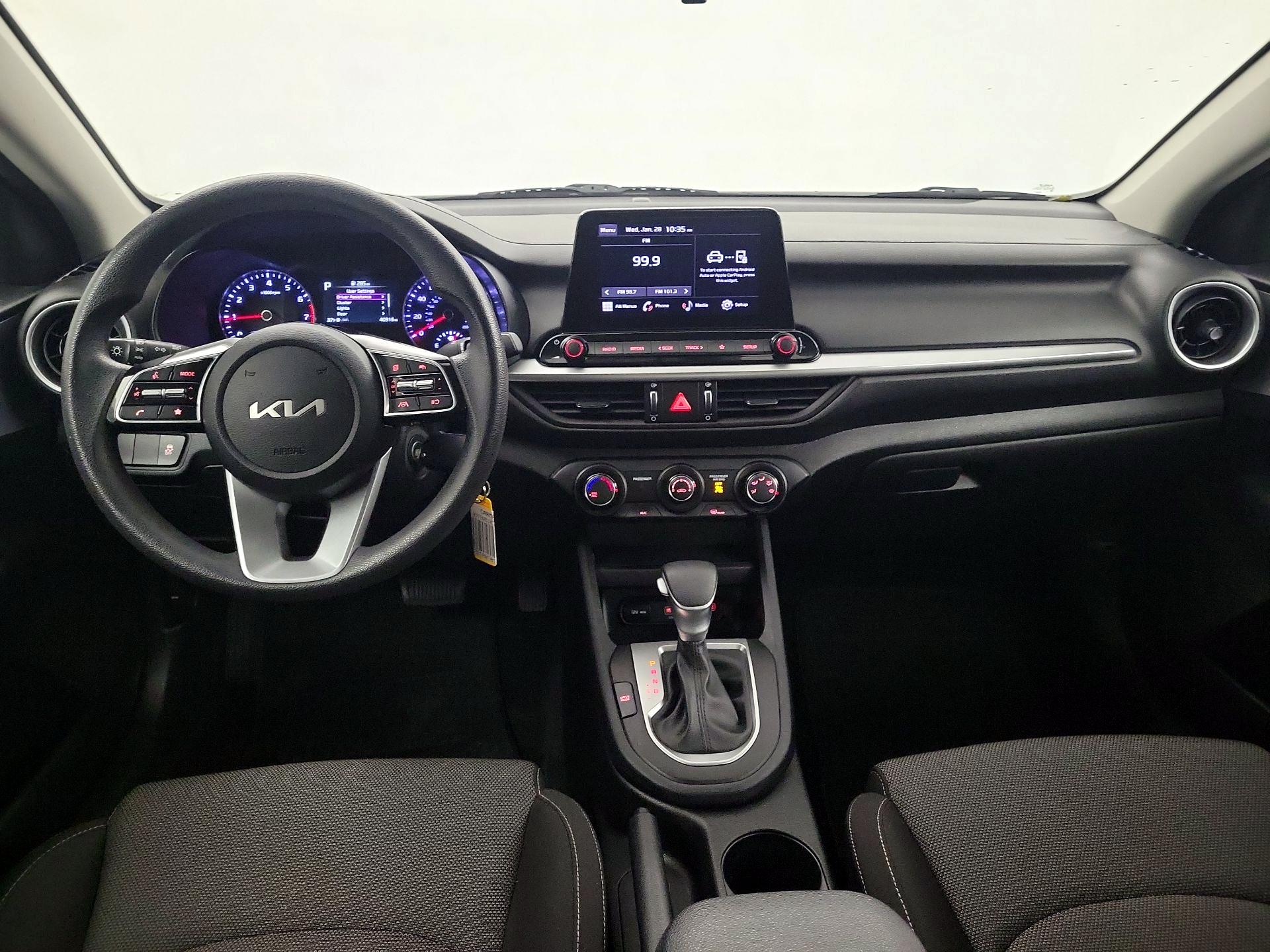 Thumbnail: 2024 Kia Forte - 8