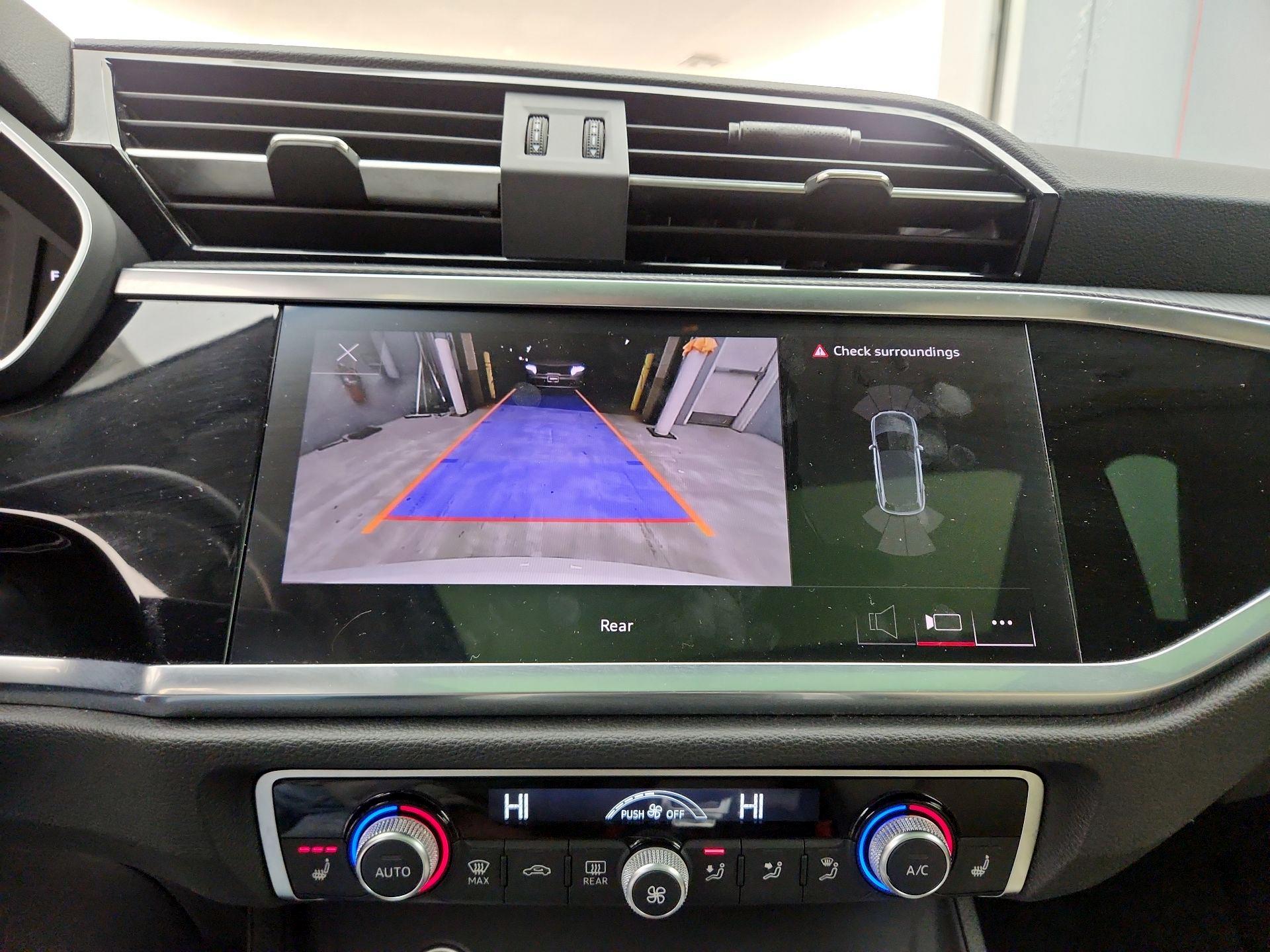 Thumbnail: 2024 Audi Q3 - 14