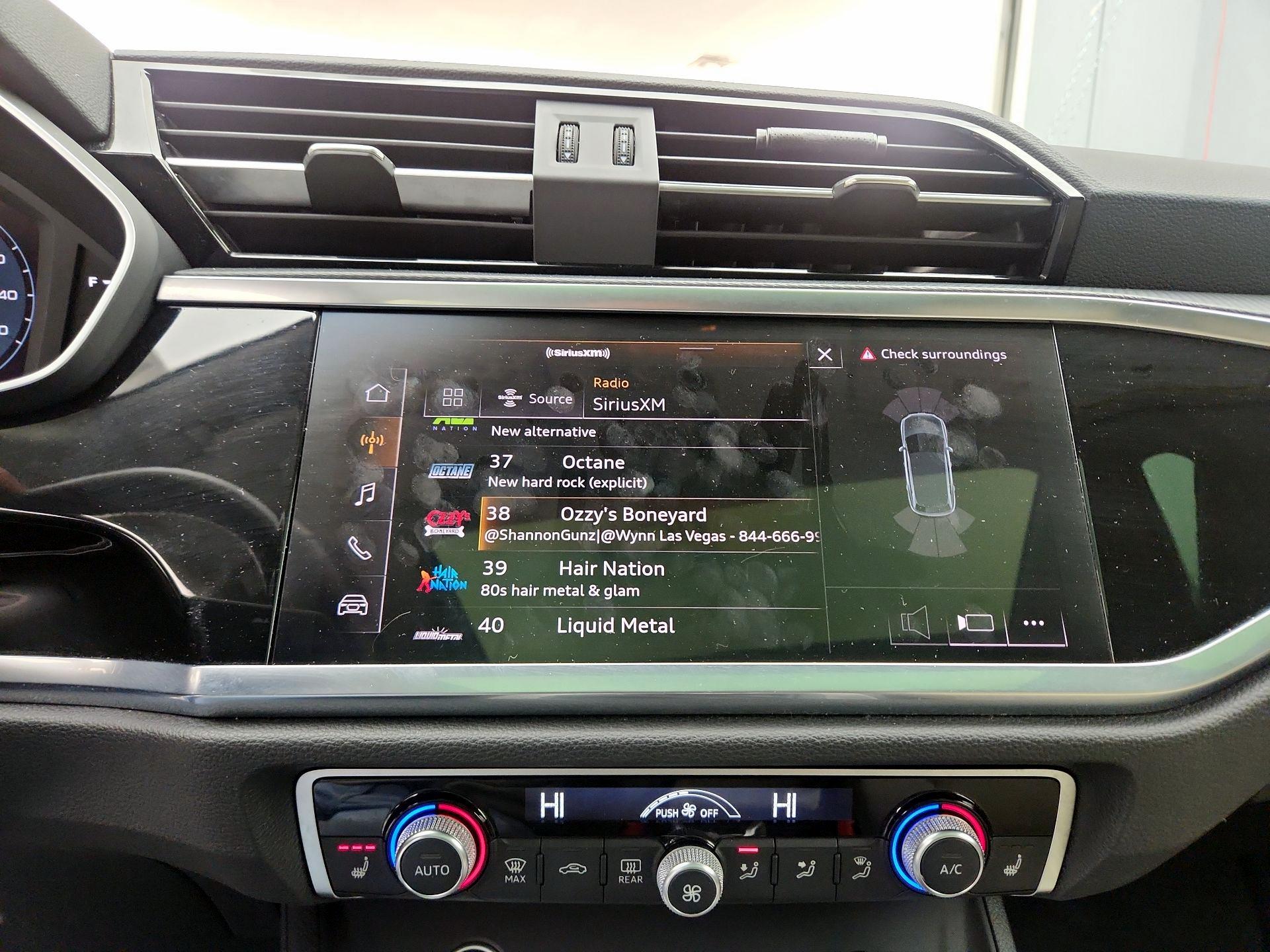 Thumbnail: 2024 Audi Q3 - 15